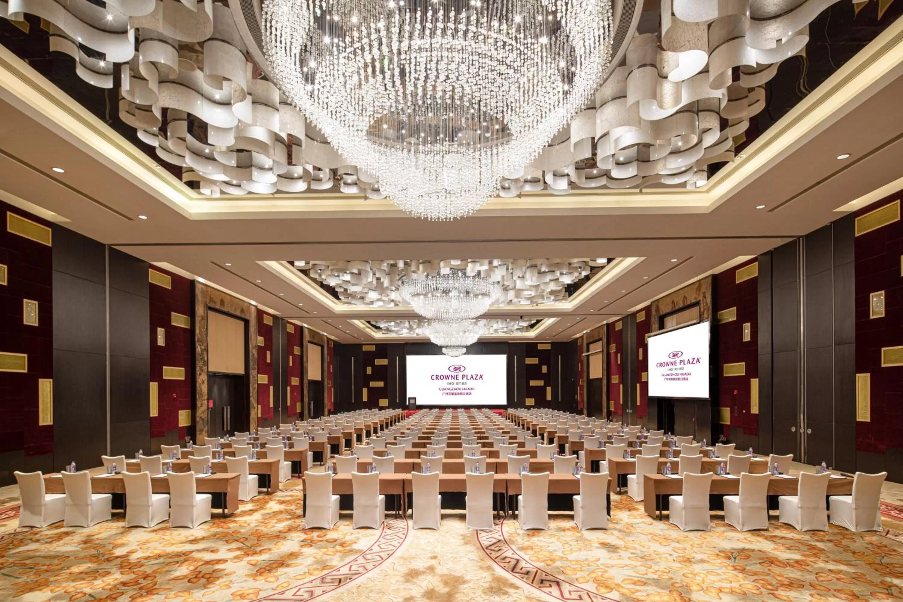 Banquet/Function facilities in Crowne Plaza Guangzhou Huadu by IHG - Free Shuttle bus between hotel to Exhibition Center During Canton Fair