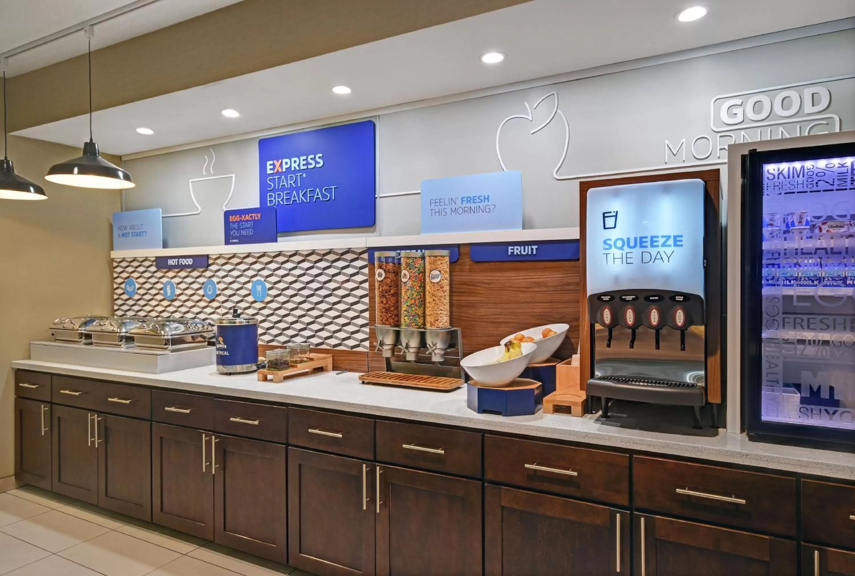 Breakfast in Holiday Inn Express Marshall by IHG