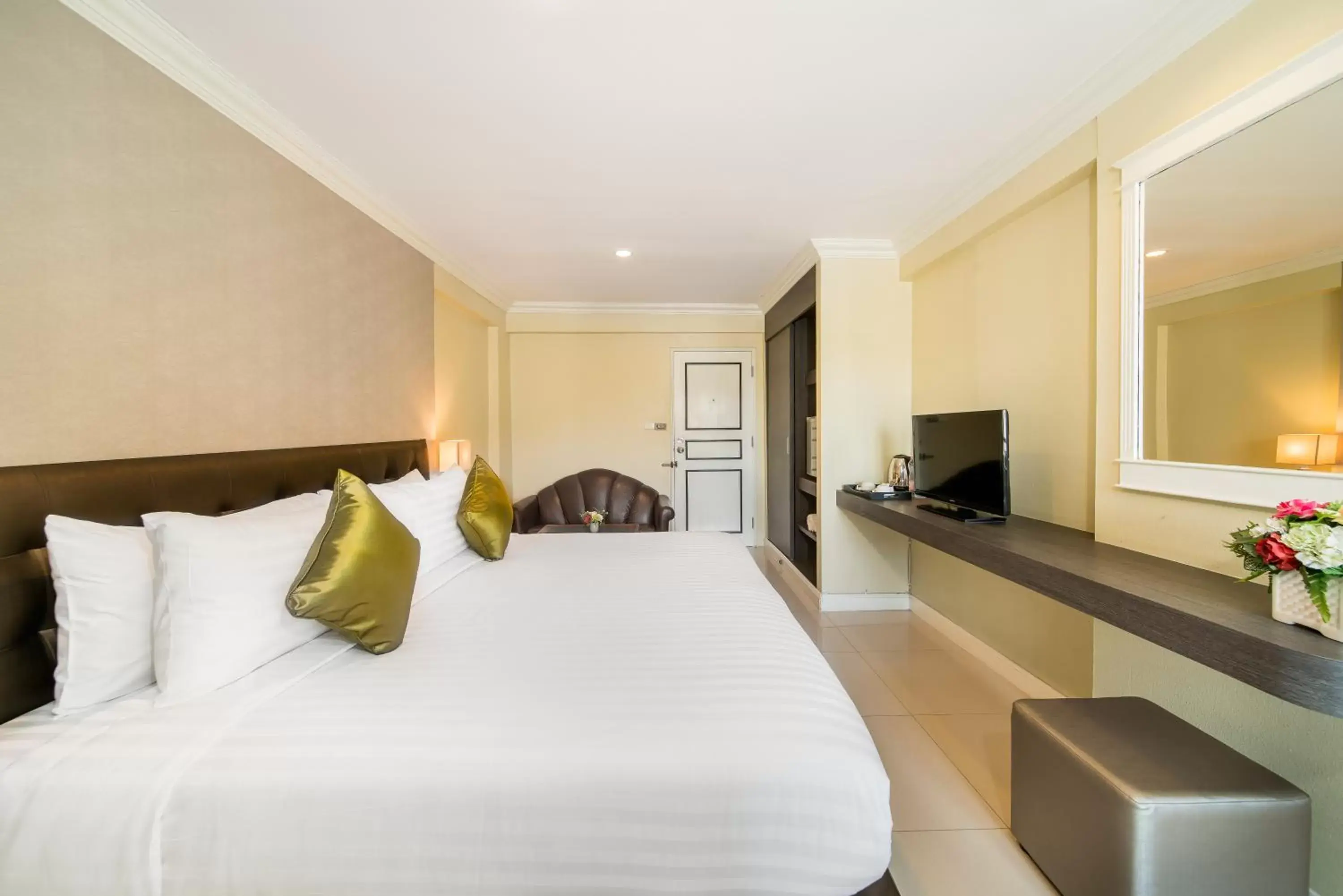 Deluxe Double or Twin Room in Niran Grand Hotel Deluxe Double or Twin Room in Niran Grand Hotel
