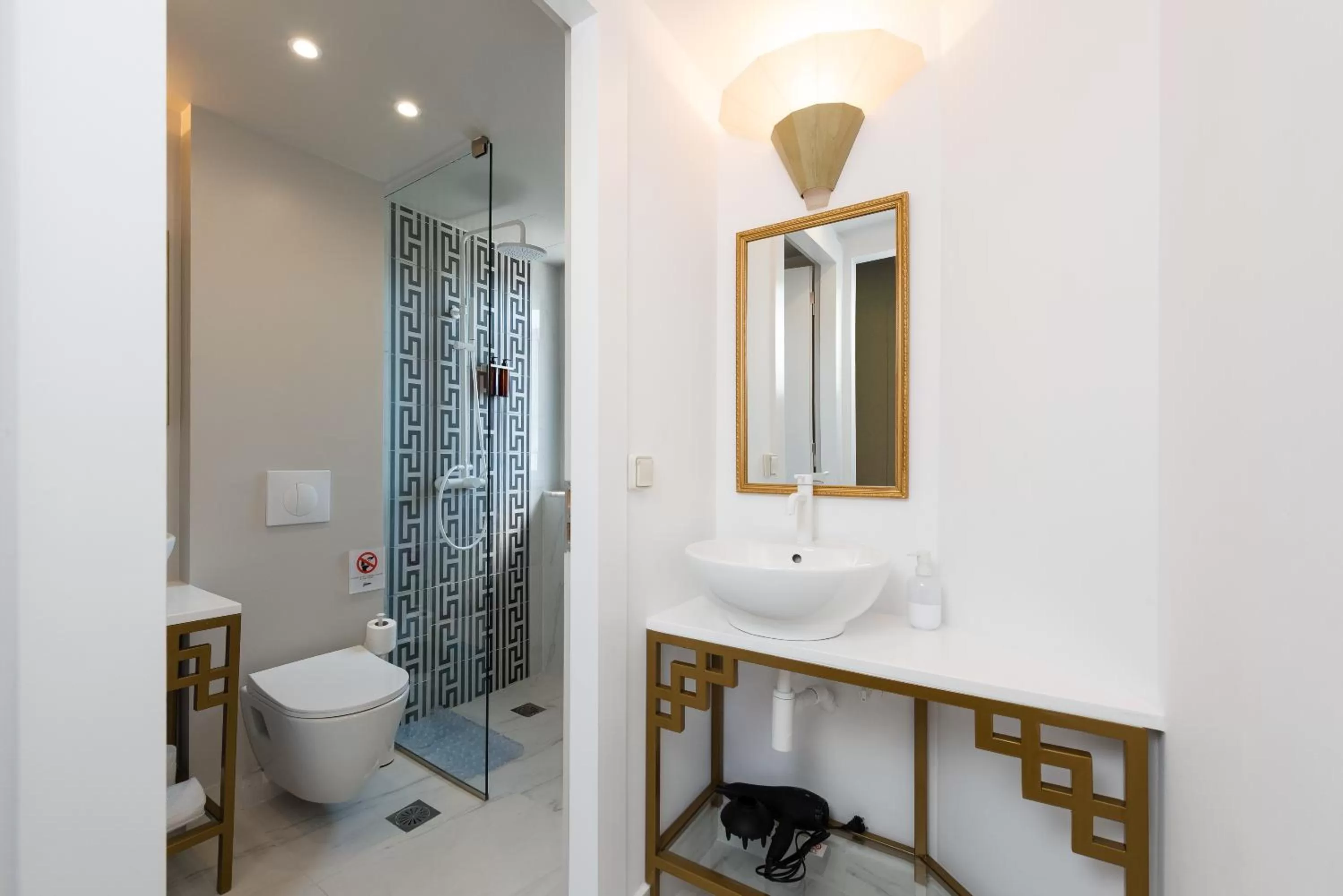 Shower in Downtown Athens Lofts - The Acropolis Observatory