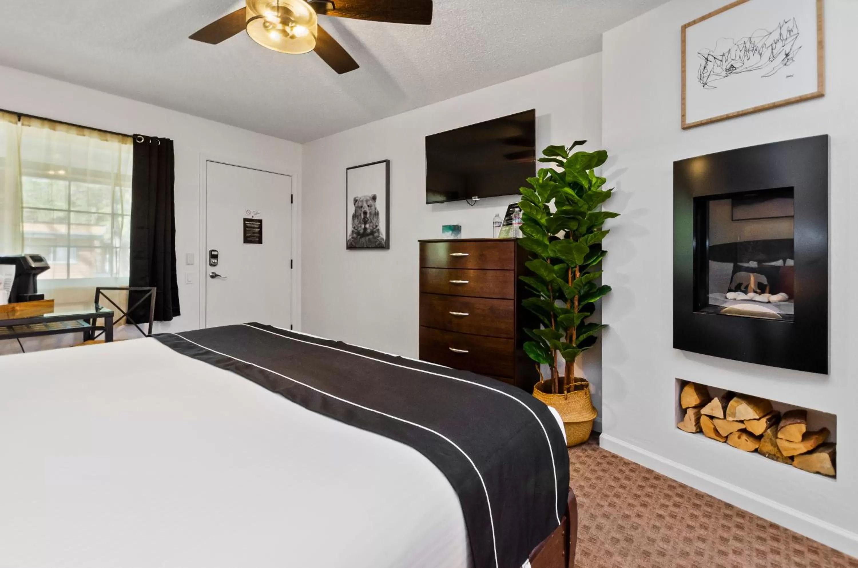 Bed in The Jeffrey Hotel