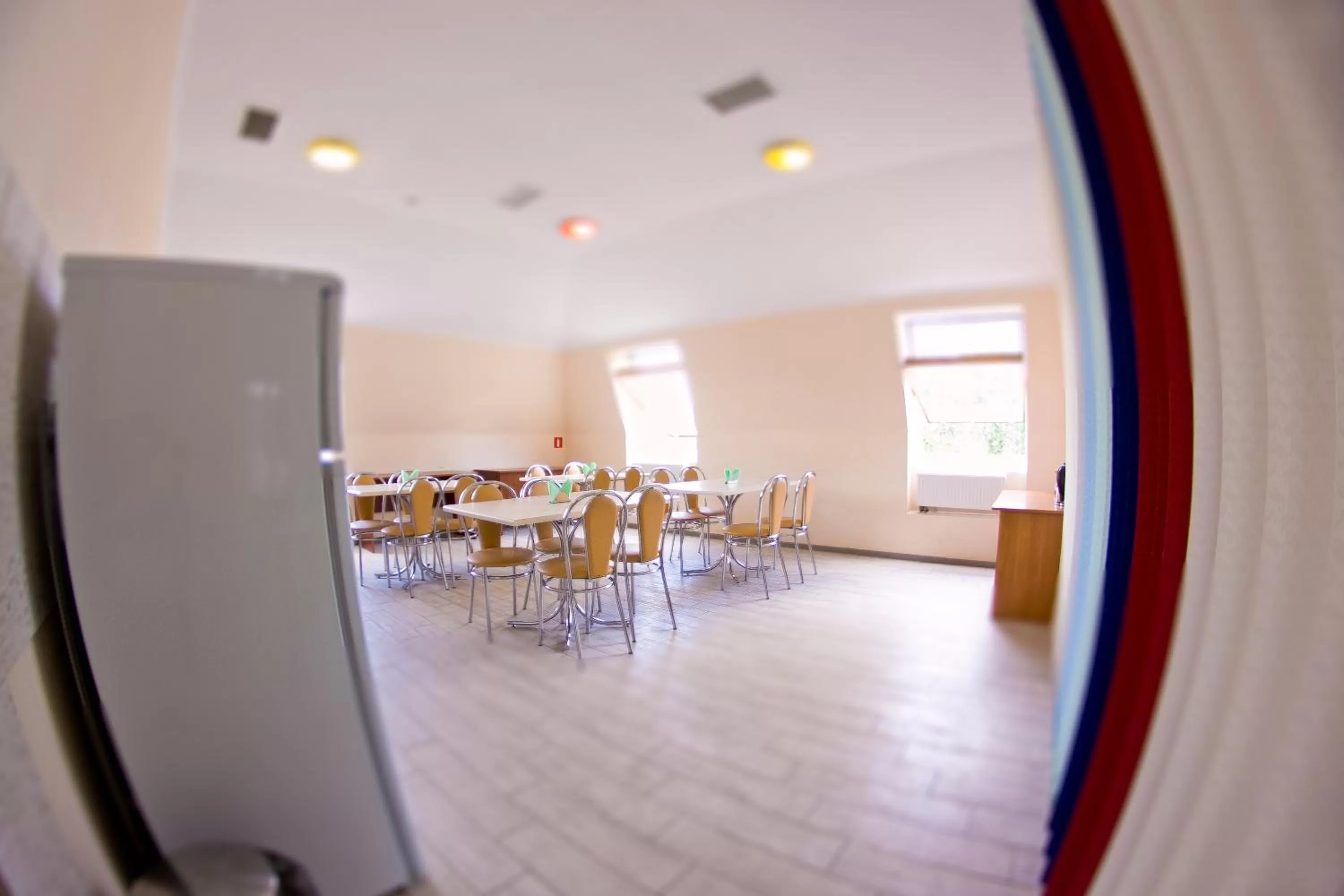 Restaurant/Places to Eat in Budget Hotel Ekotel