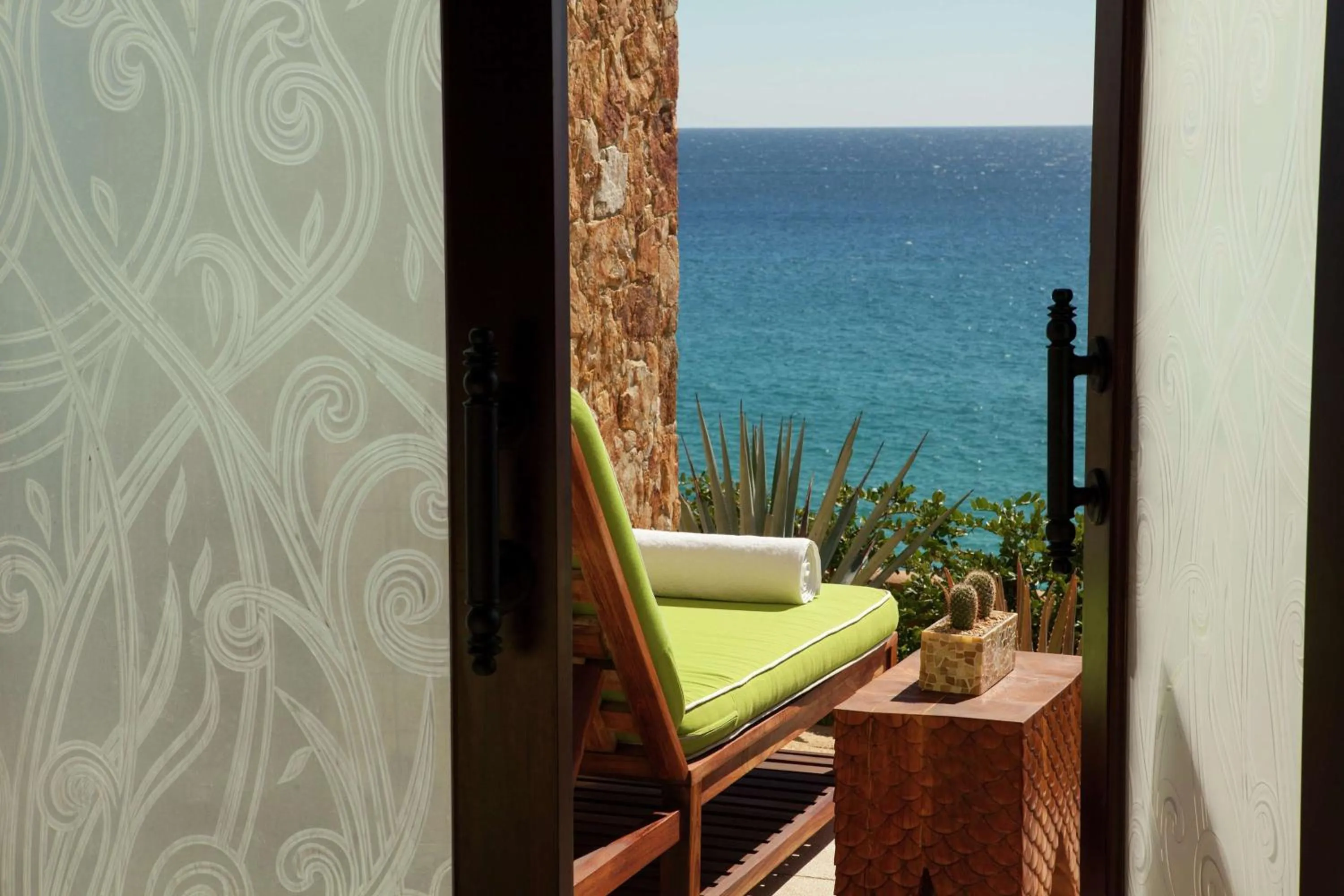 Living room in Waldorf Astoria Los Cabos Pedregal