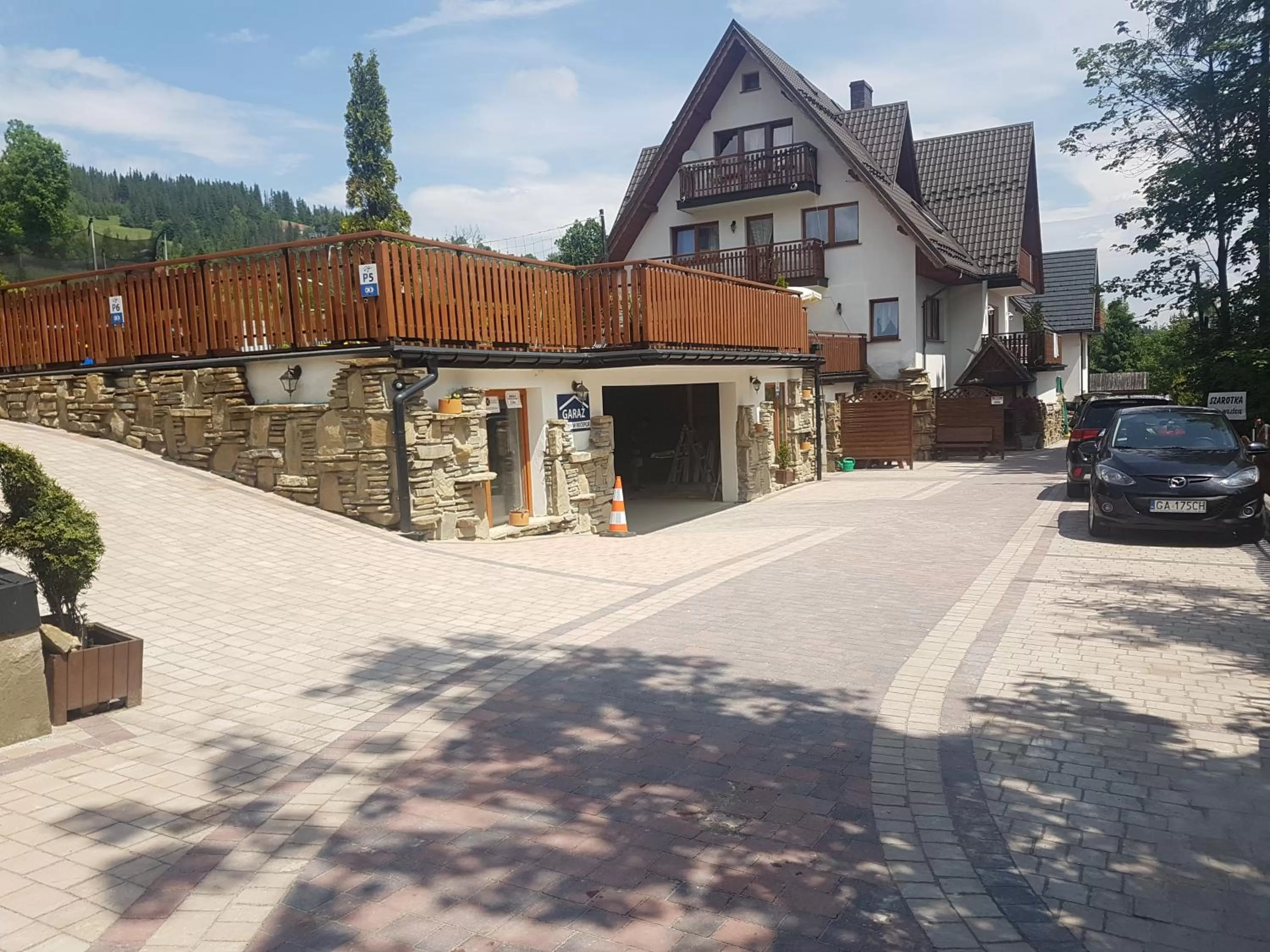 Facade/entrance in Górski Pałacyk Kompleks obiektów