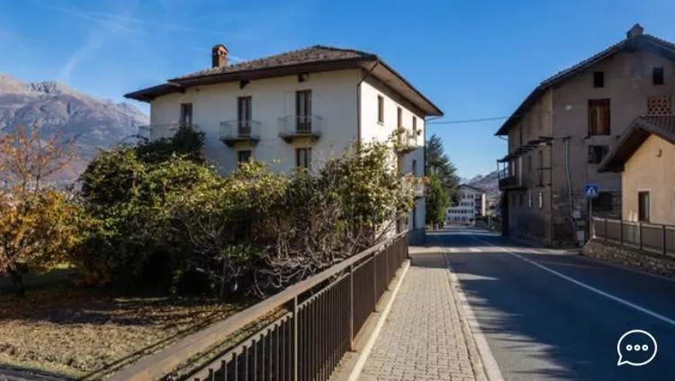Street view in Wallace Apartment