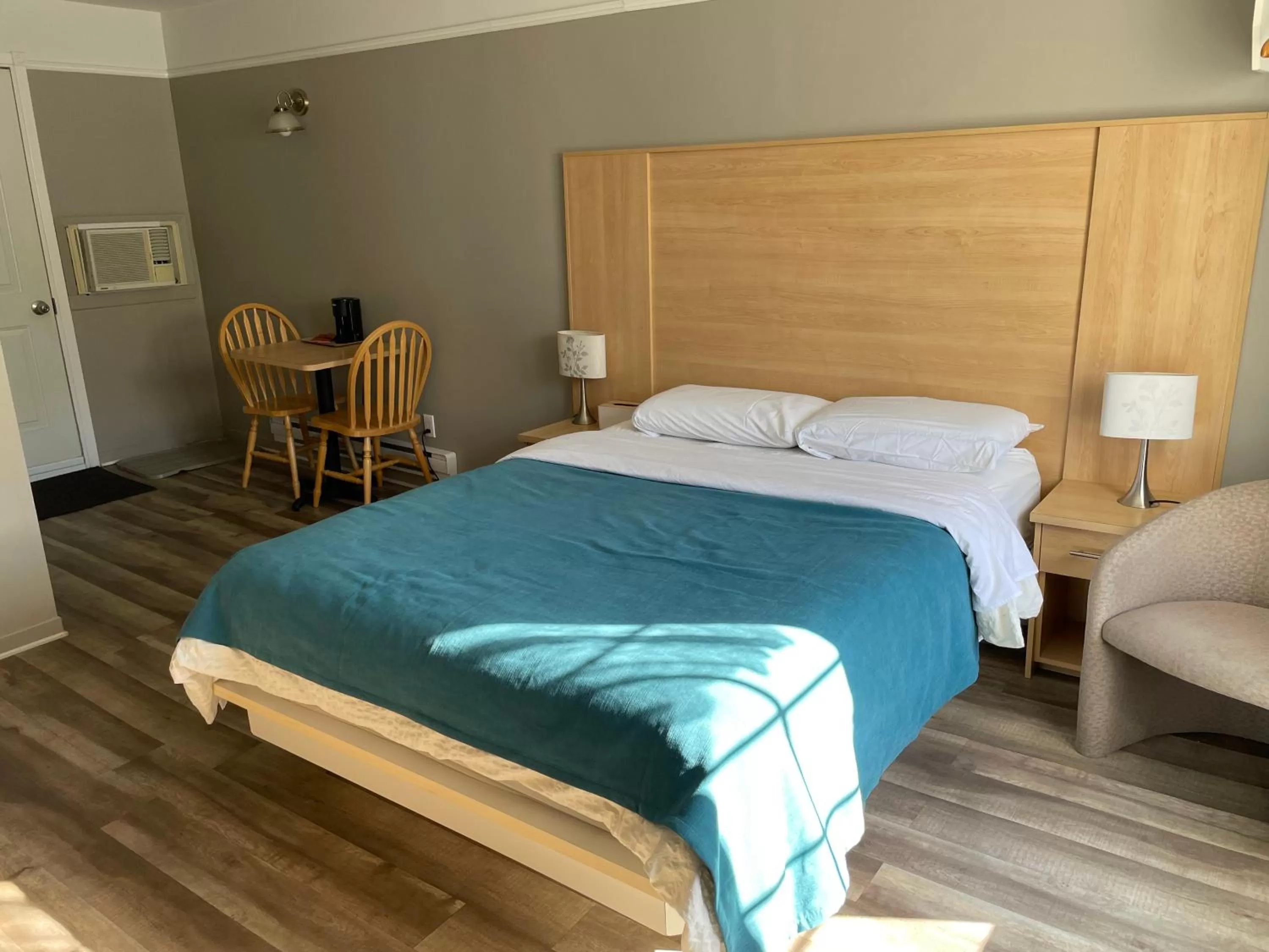 Bed in Motel au P'tit Sapin