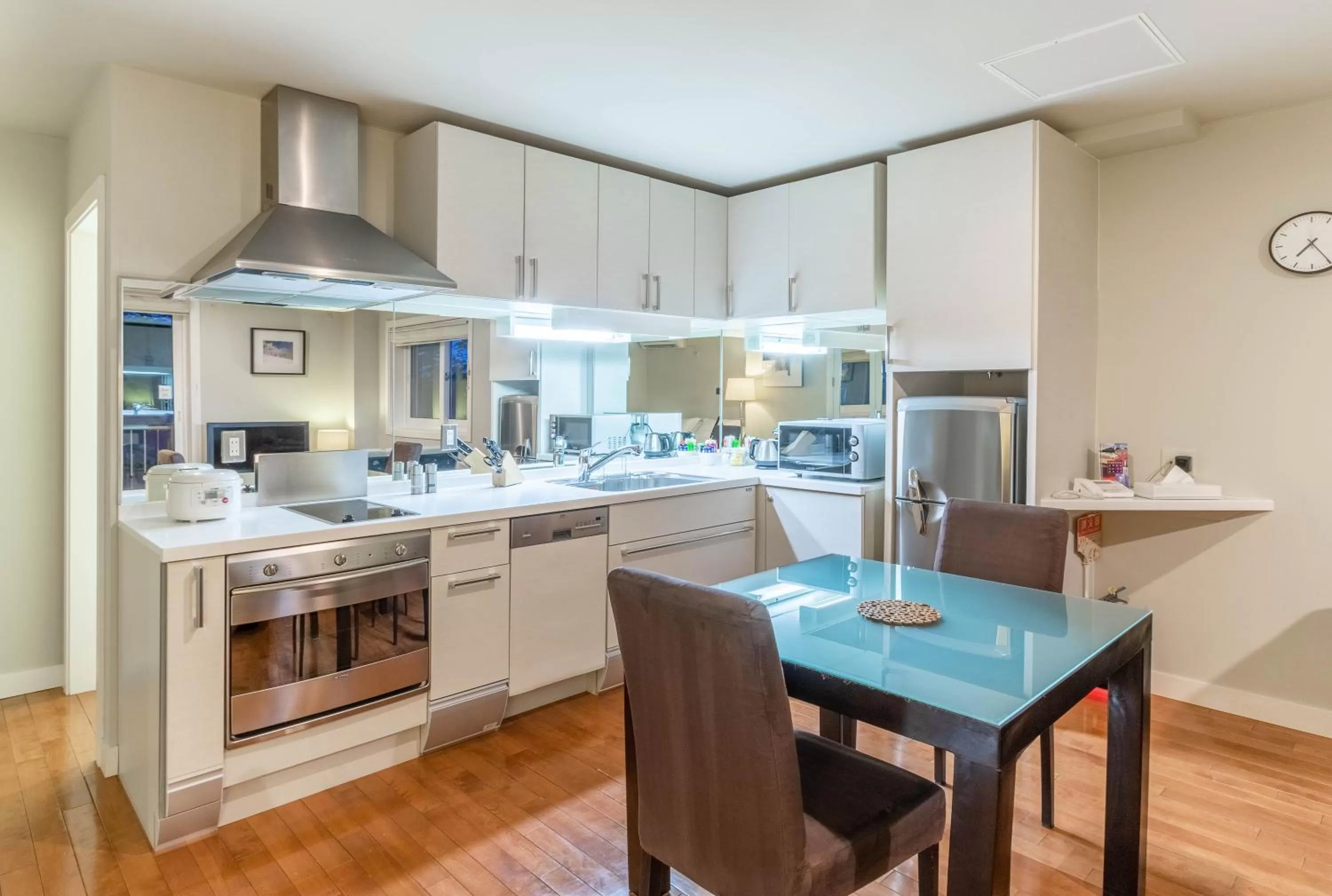 Kitchen or kitchenette in Fresh Powder Accommodation