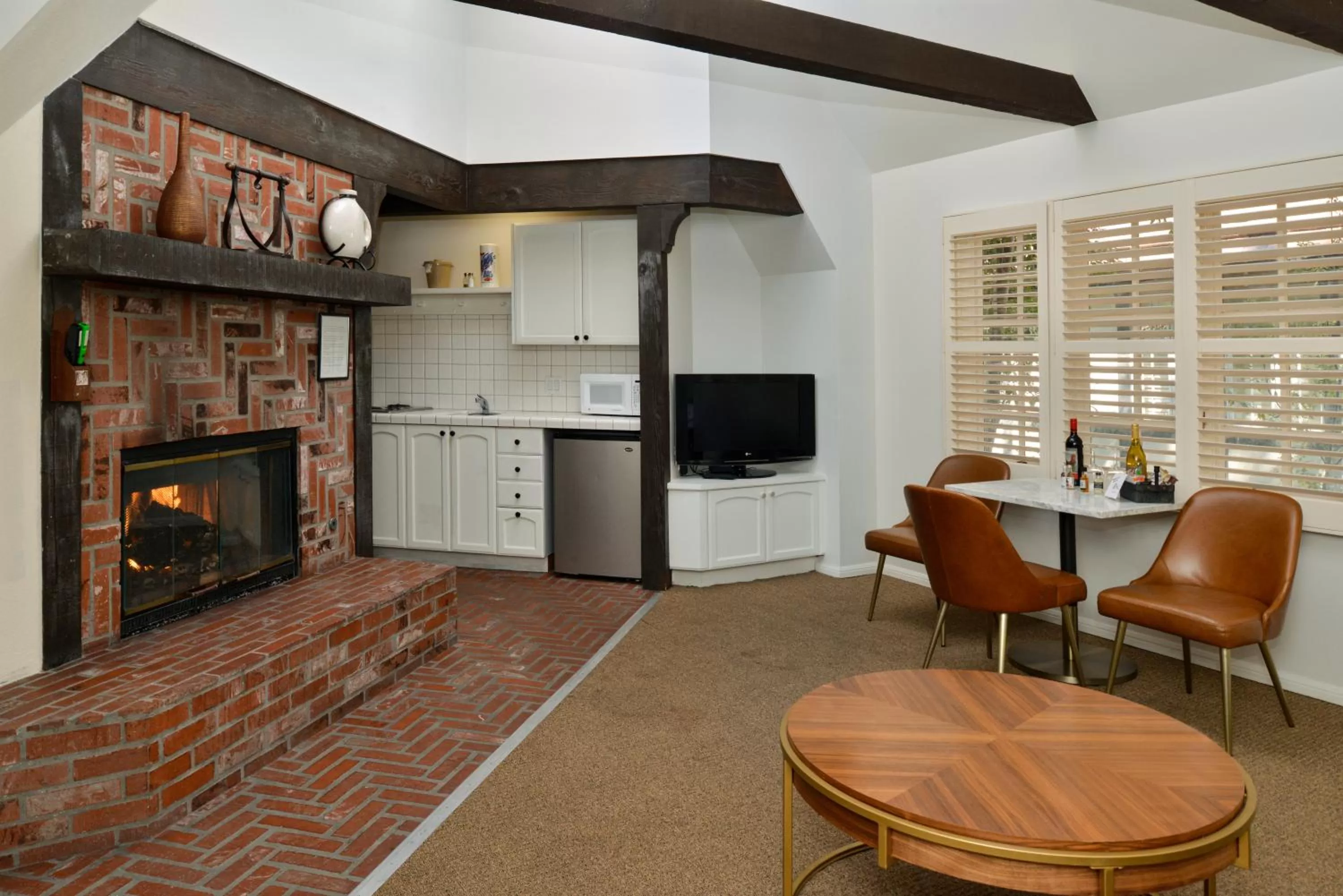 Kitchen or kitchenette in Wine Valley Inn