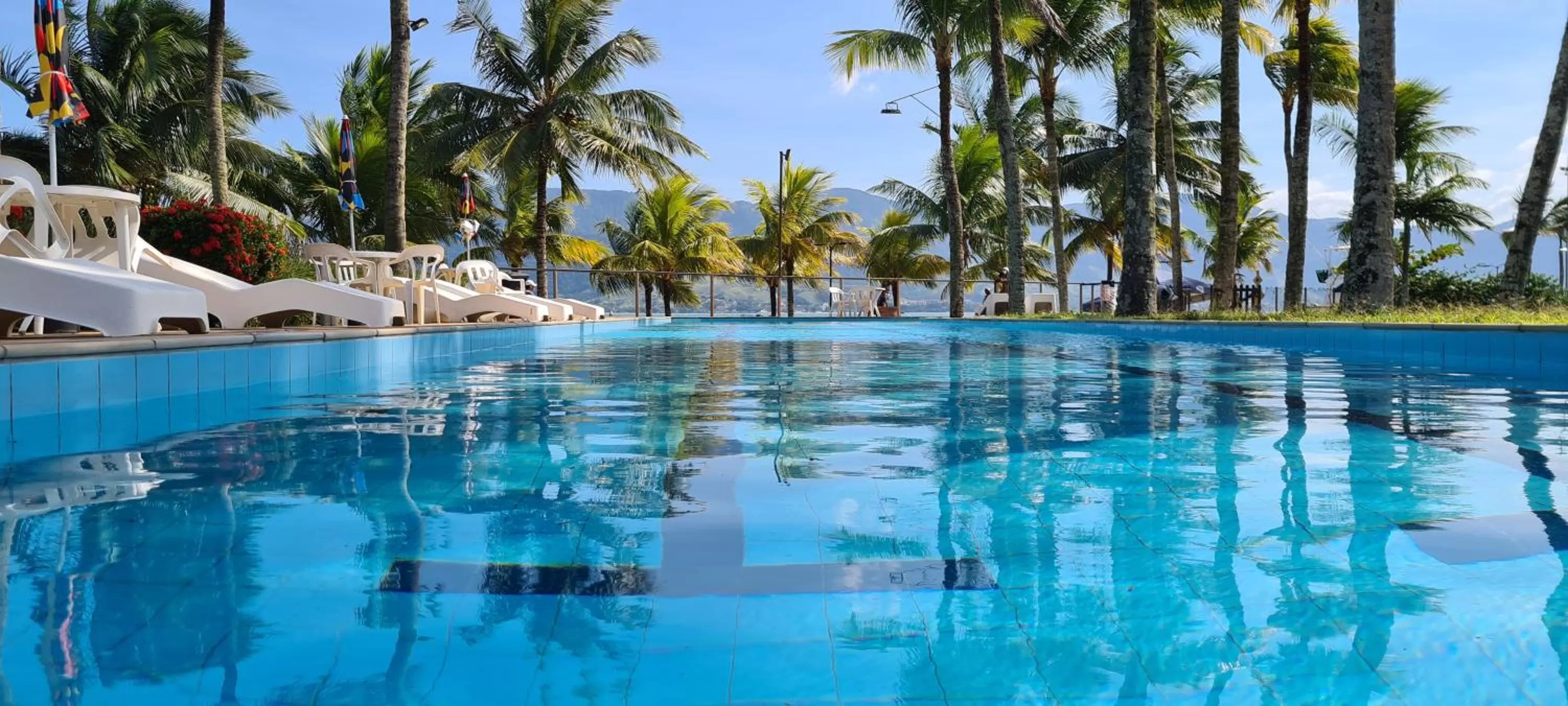 Swimming pool in Pousada Casa Amarela