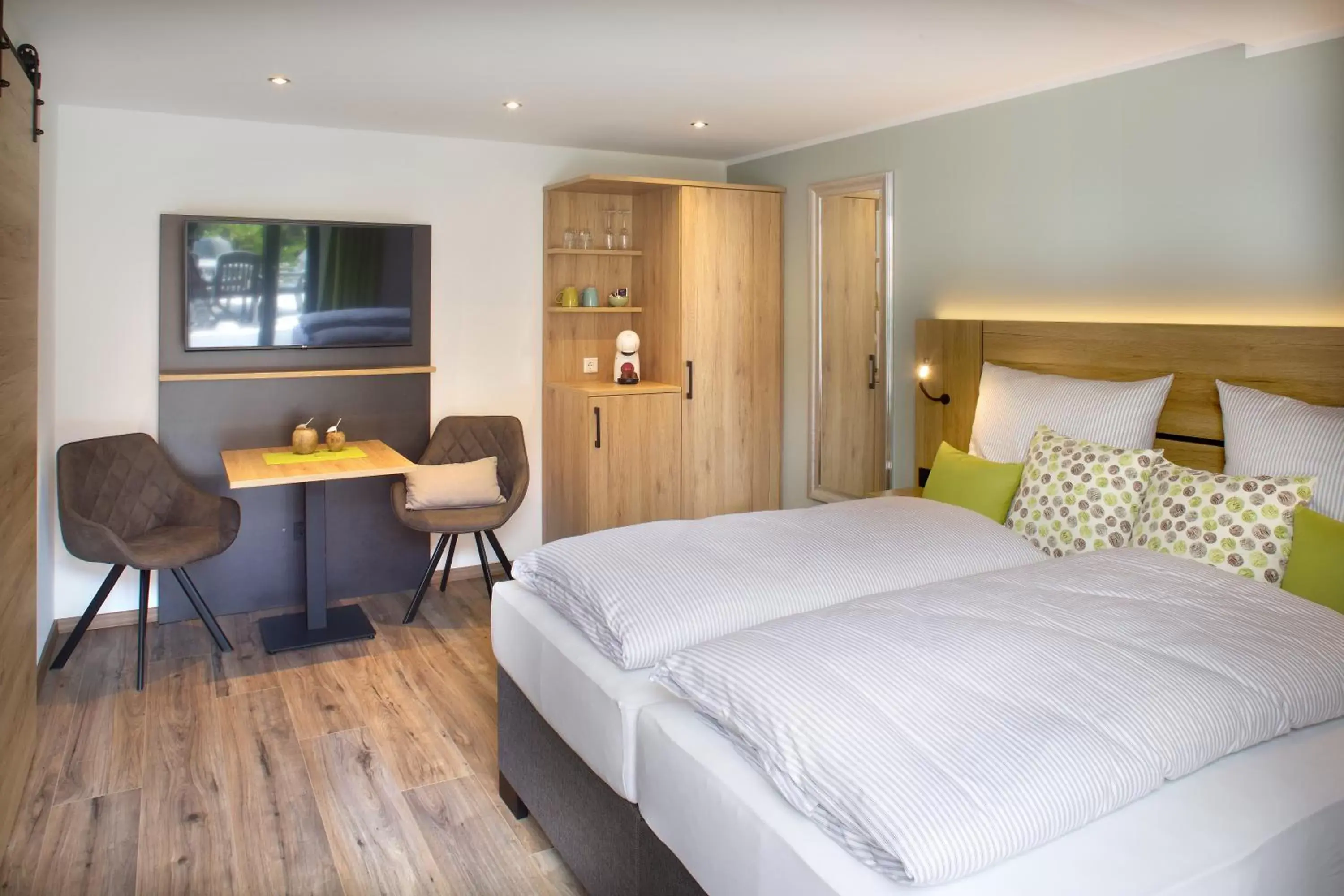 Standard Double Room in OlfenLodge Standard Double Room in OlfenLodge