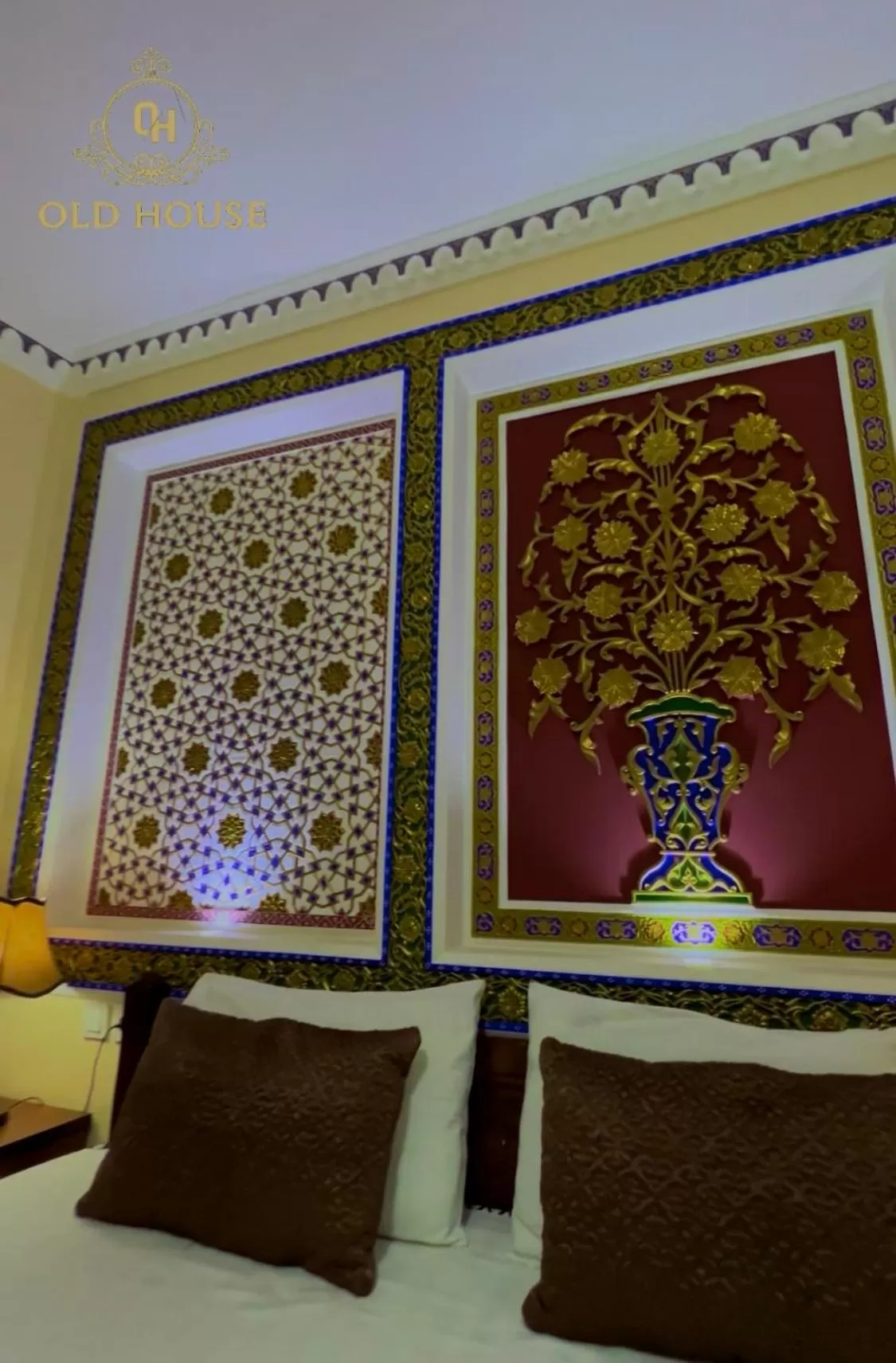 Bed in Old House Hotel