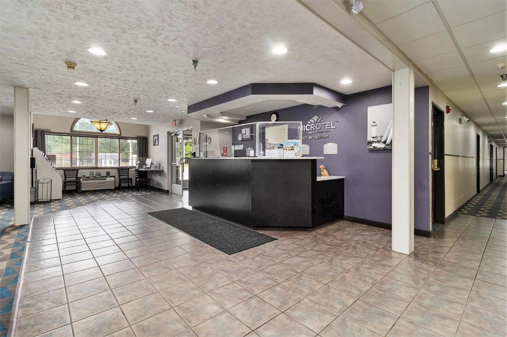 Lobby or reception in Microtel Inn and Suites Manistee