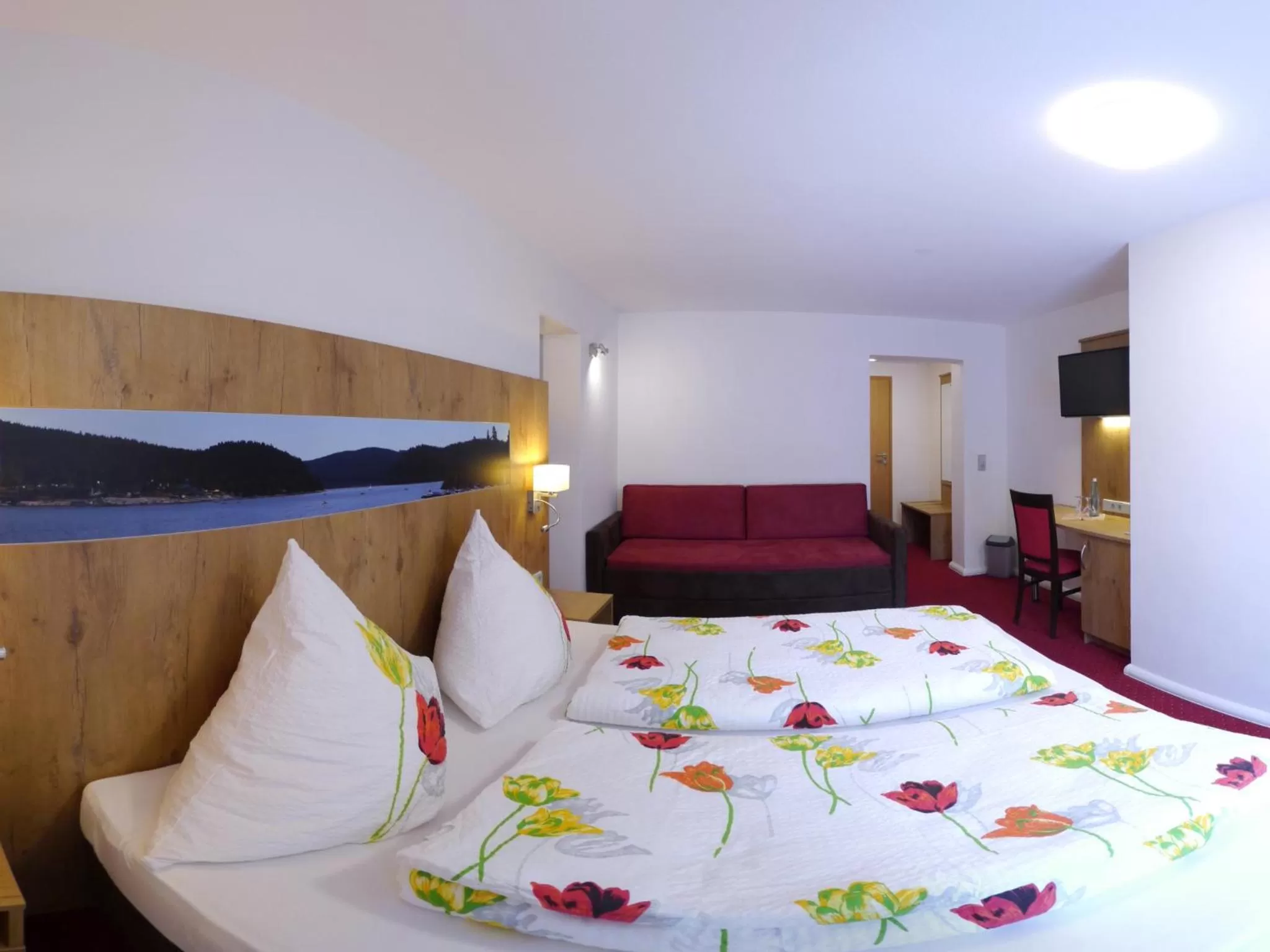 Bedroom, Bed in Gästehaus Café Heck Titisee