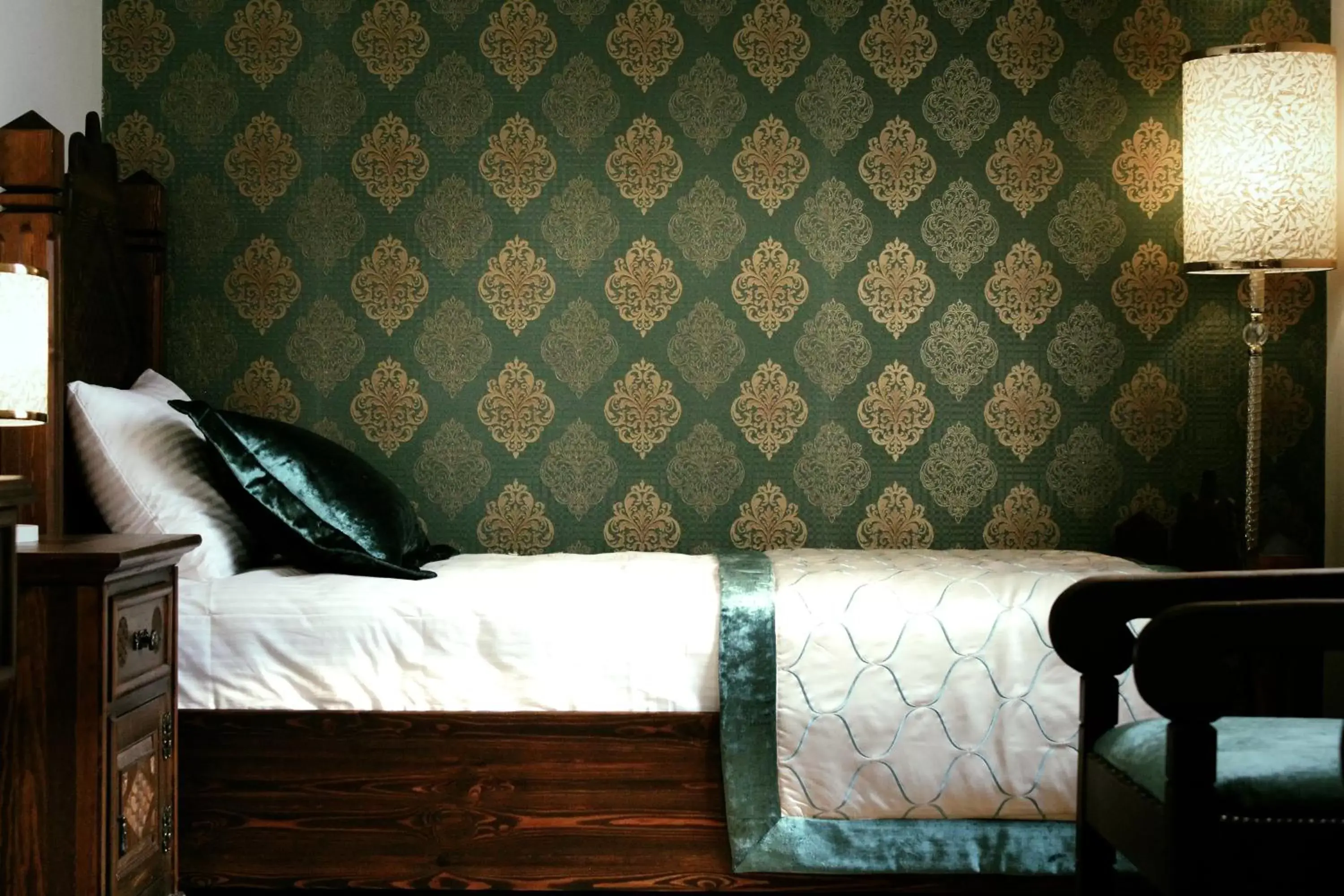 Basic Twin Room - single occupancy in İsa Begov Hamam Hotel Basic Twin Room - single occupancy in İsa Begov Hamam Hotel