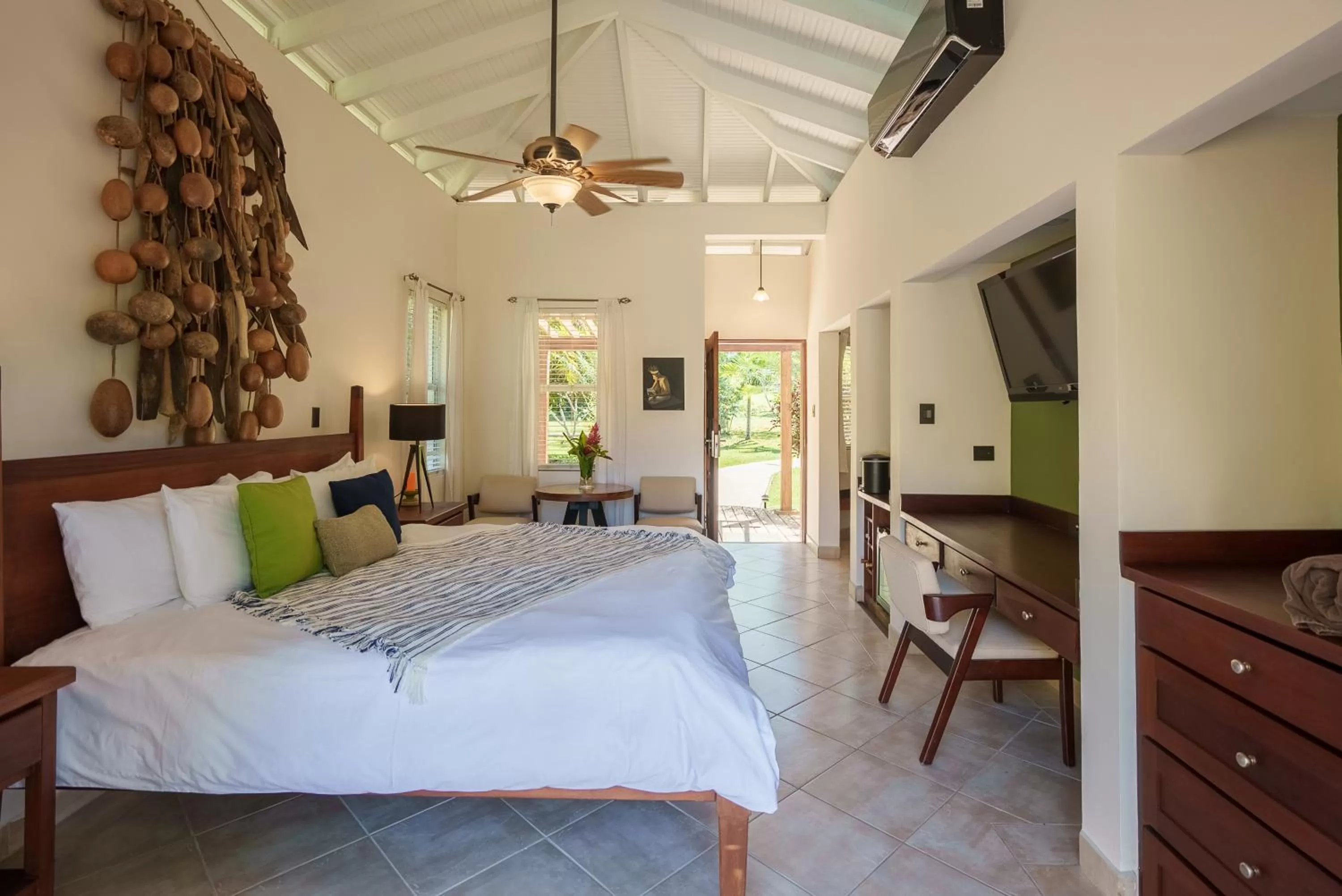 Photo of the whole room, Bed in Ka'ana Resort & Spa