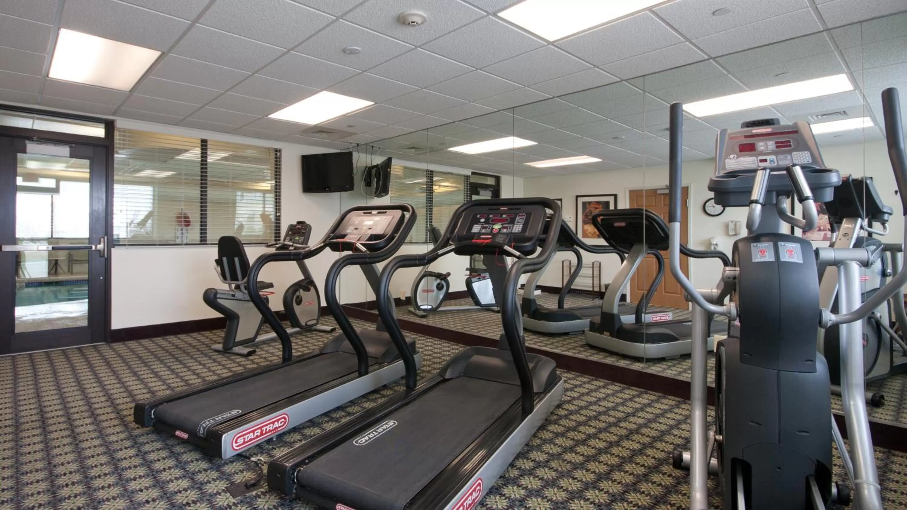 Fitness centre/facilities in Staybridge Suites Buffalo by IHG