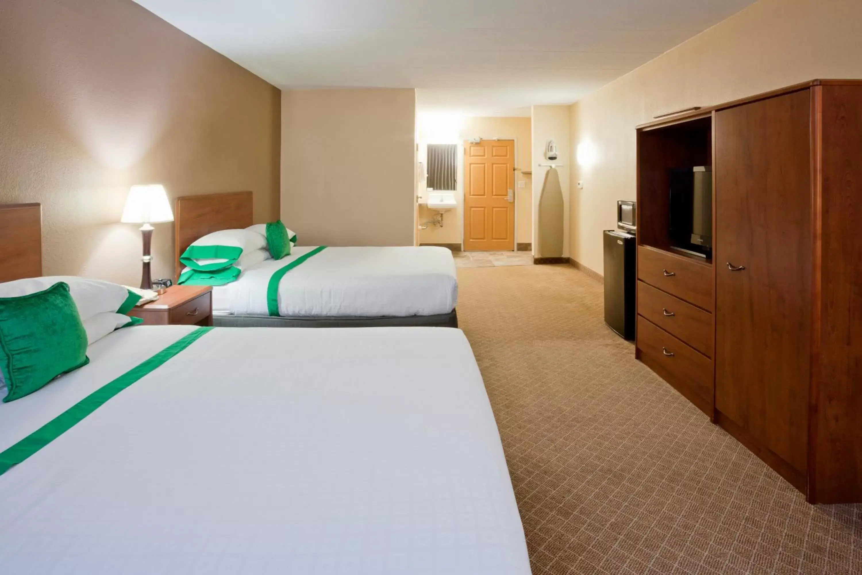 Accessible 2 Queen Beds in GuestHouse Inn & Suites Rochester Accessible 2 Queen Beds in GuestHouse Inn & Suites Rochester