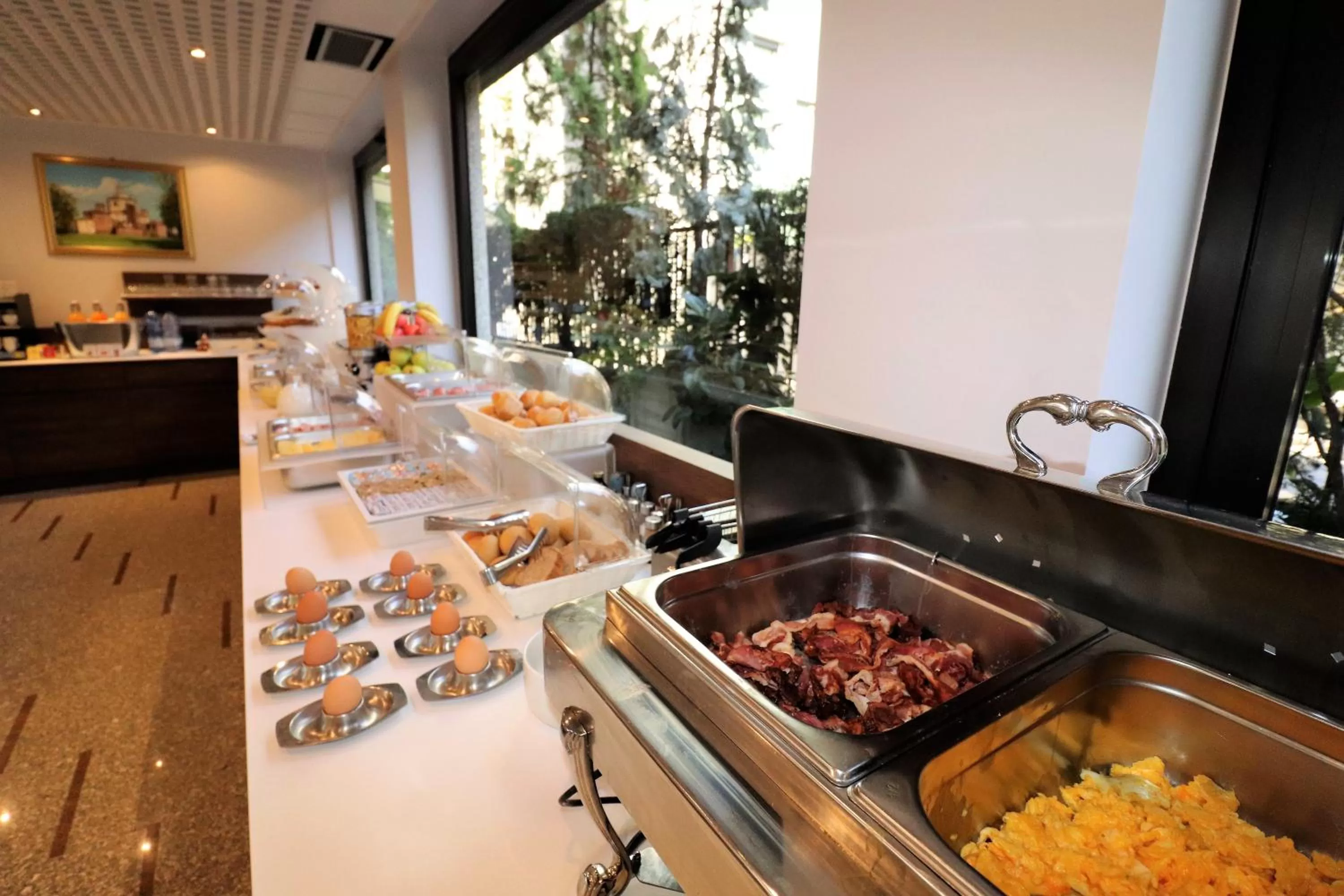 Buffet breakfast in Hotel Domenichino