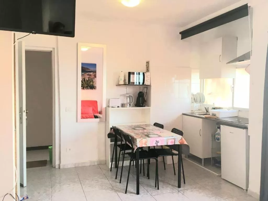 Kitchen/Kitchenette in Regina Pacis (VALLE-LUZ)