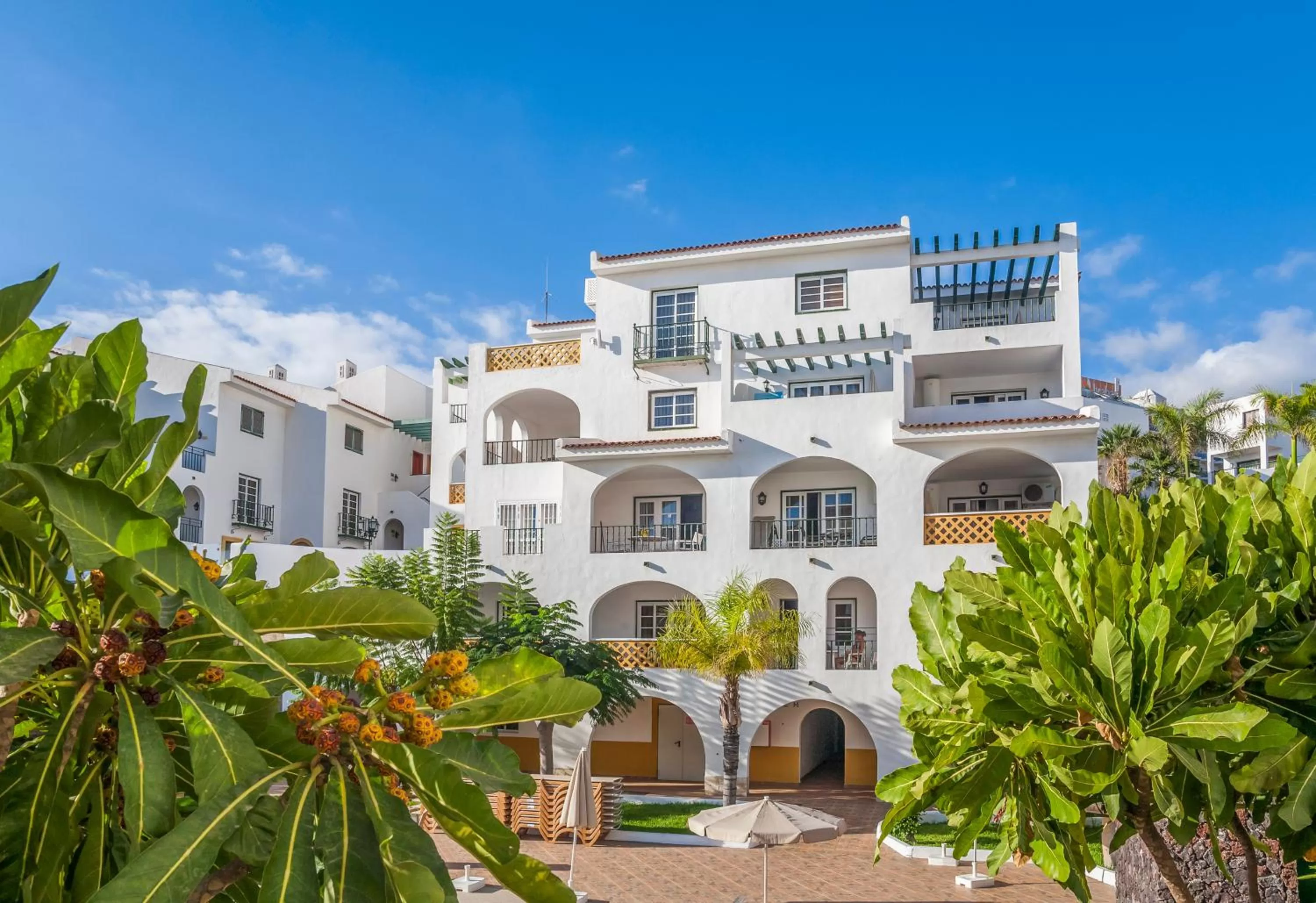 Property building in Sunset Harbour Club