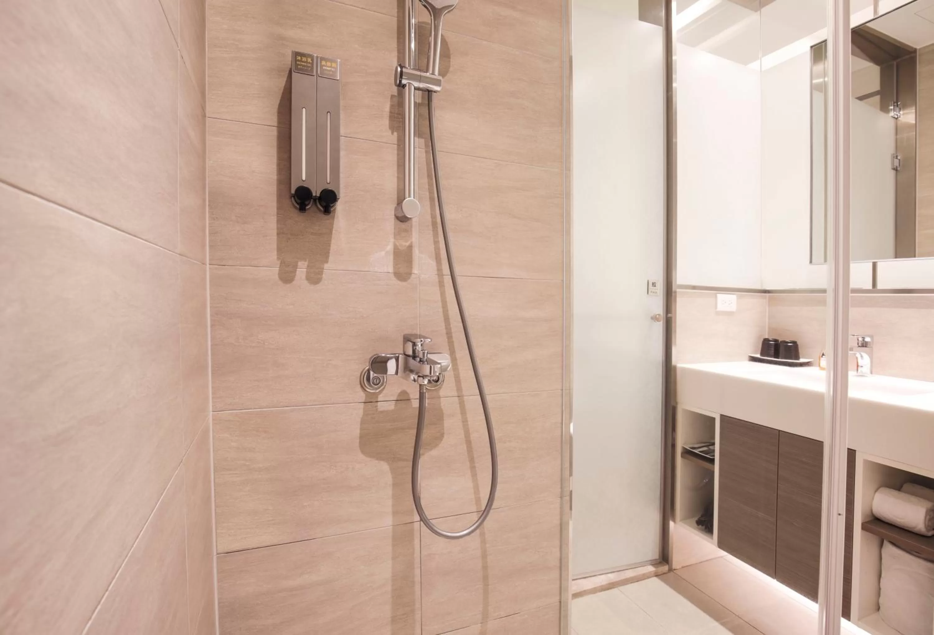 Shower in CityInn Hotel Plus- Fuxing North Road Branch