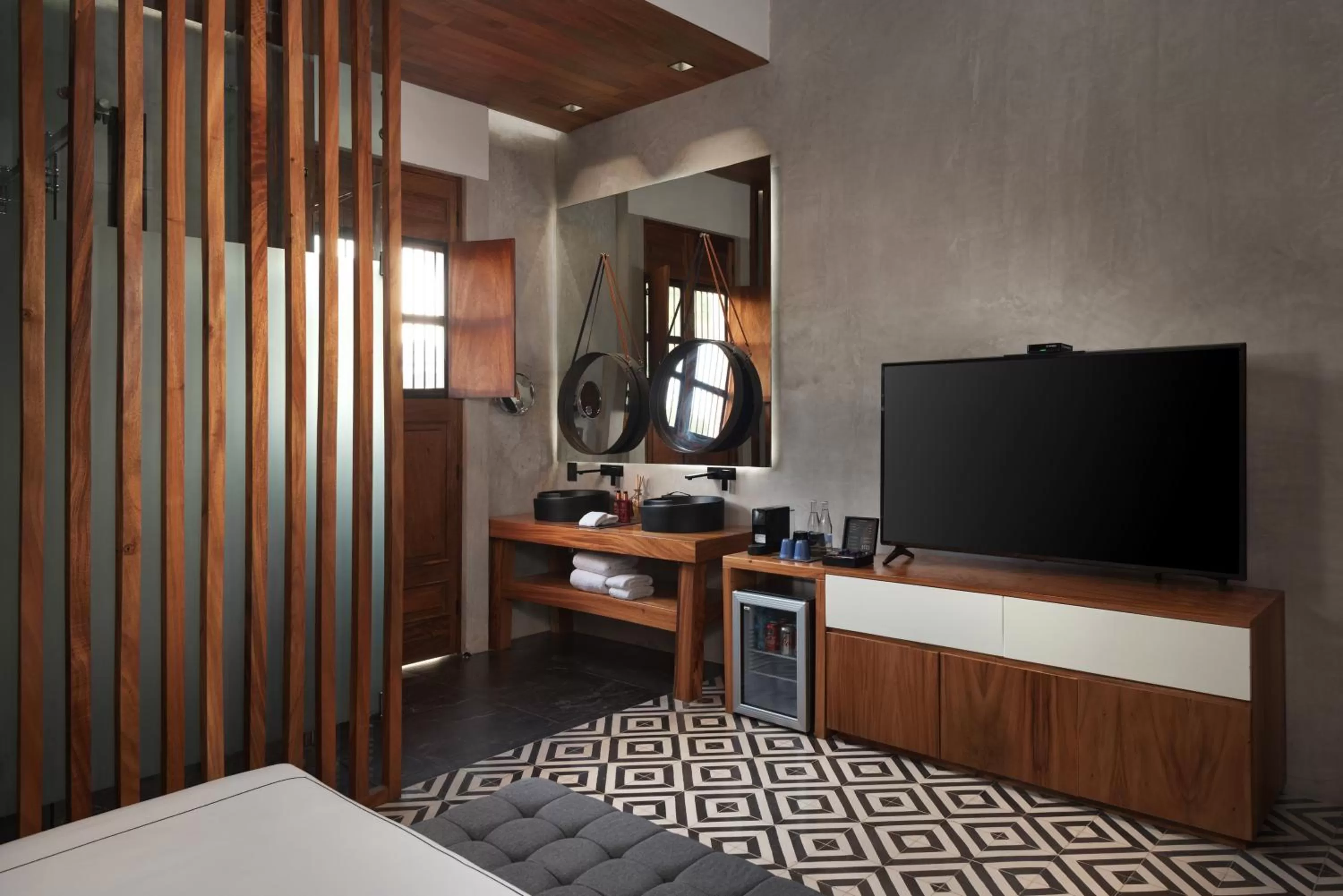 Bathroom, Bed in Diez Diez Collection