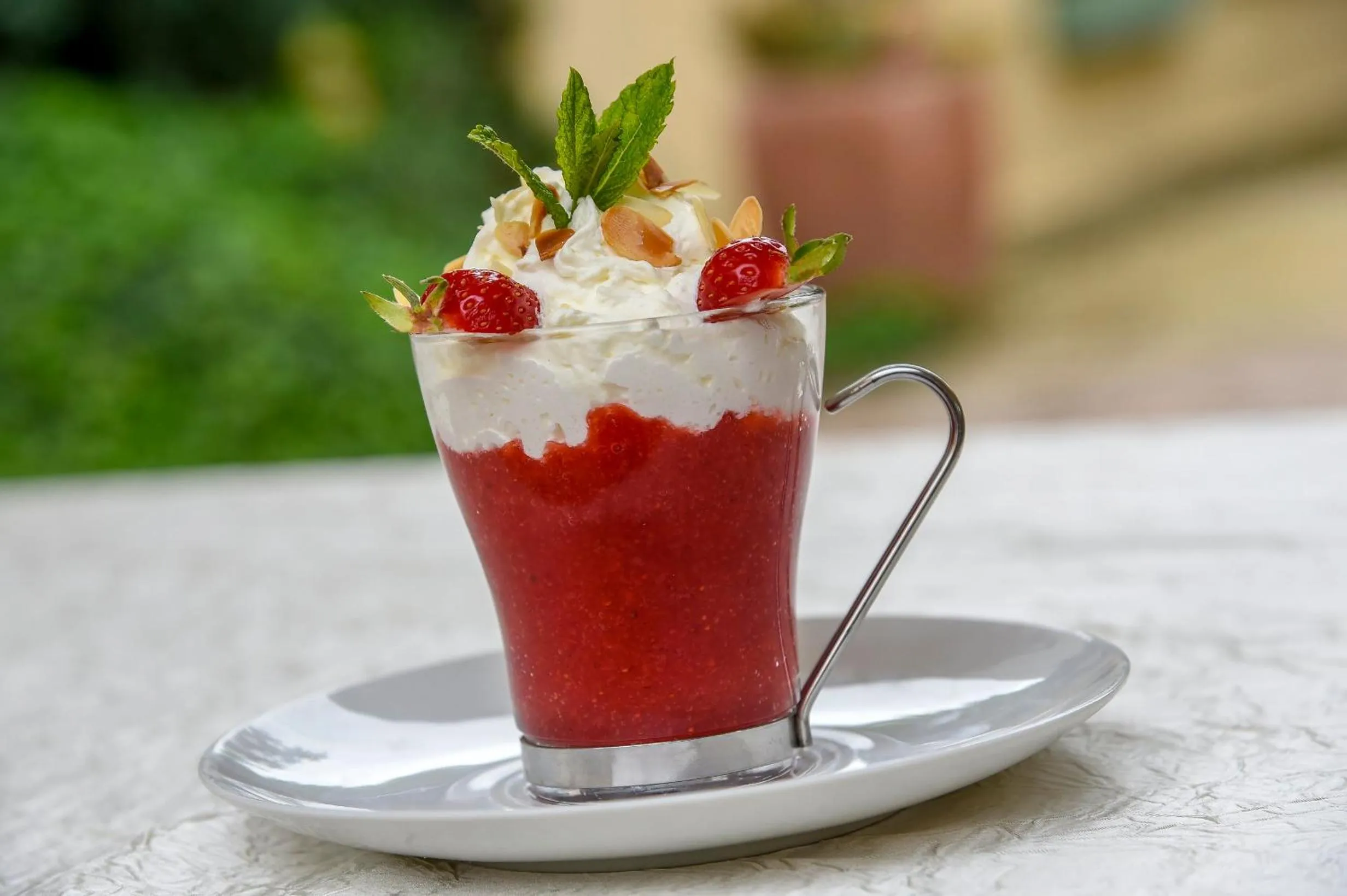 Lunch in La Commanderie de Champarey