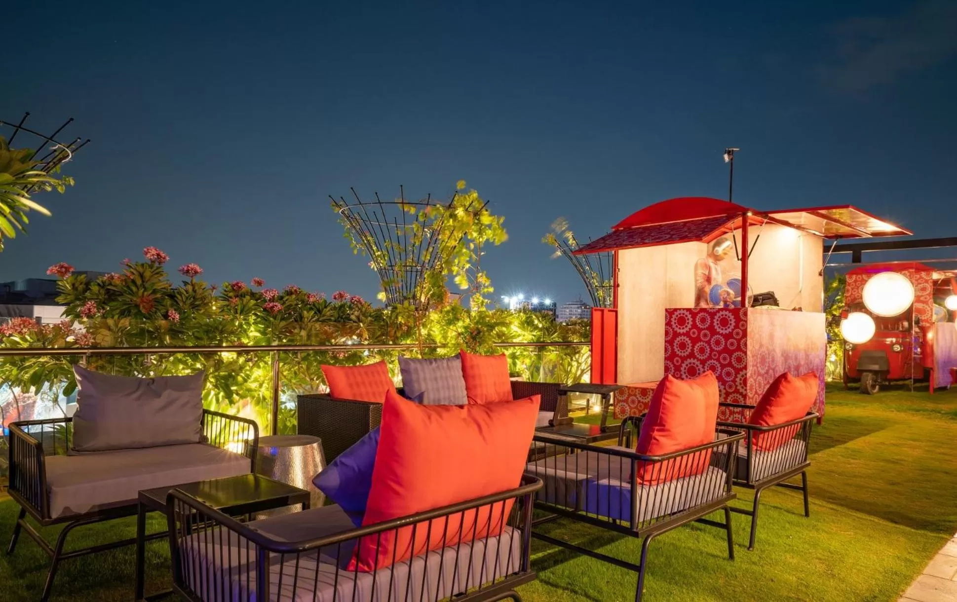 Nightclub / DJ in Hyatt Place Hyderabad Banjara Hills