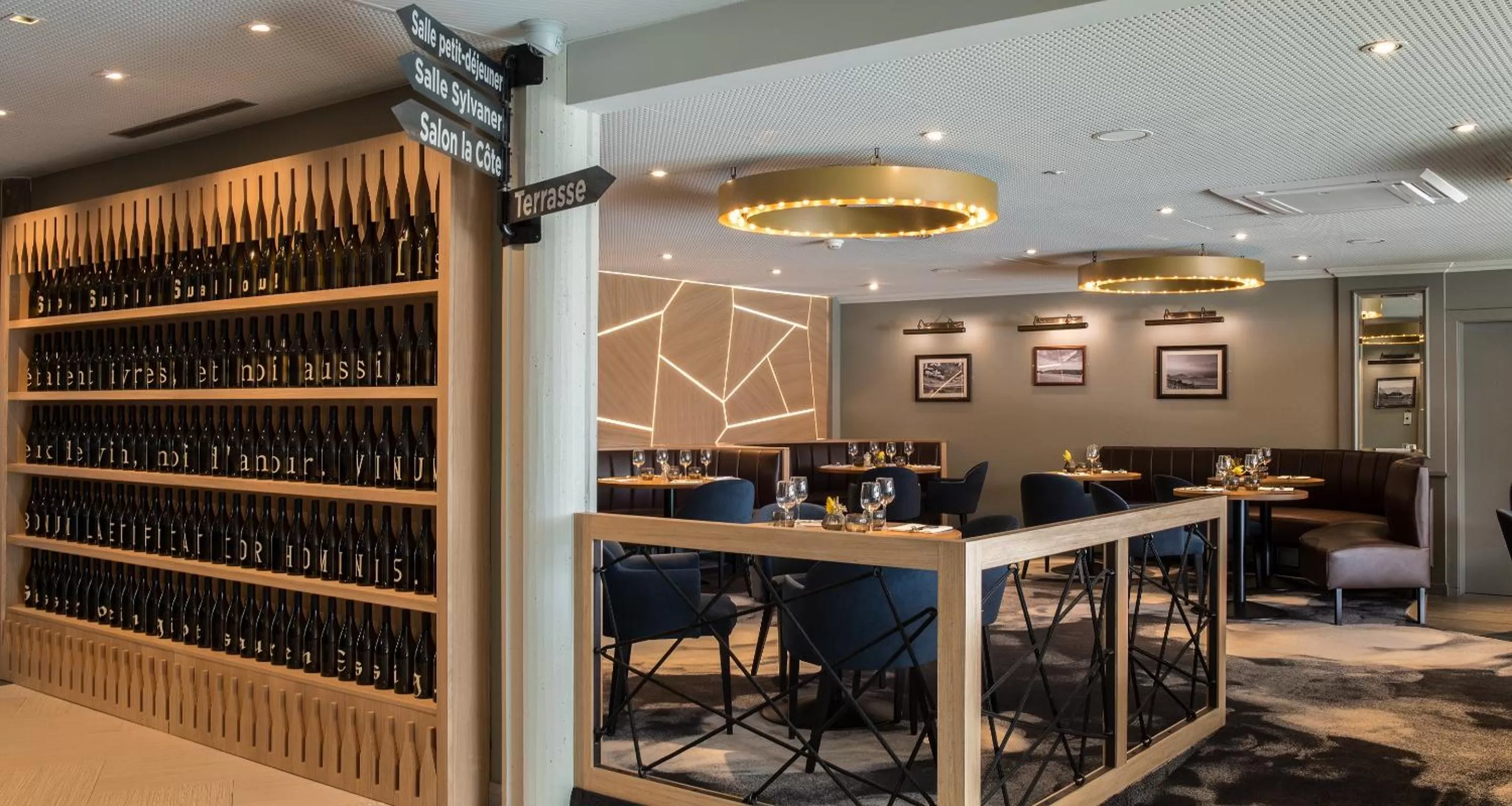 Restaurant/places to eat in Everness Hotel & Resort