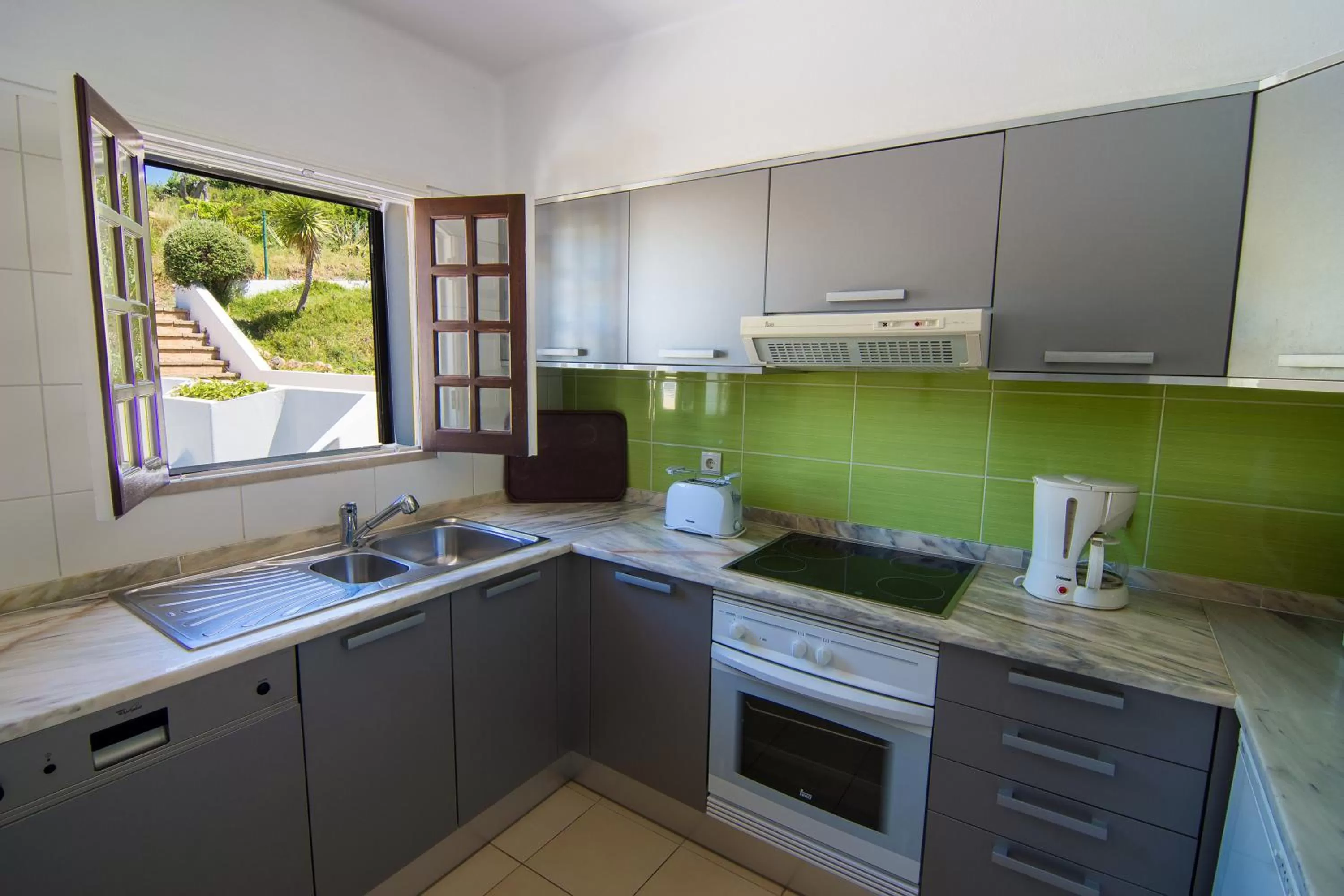 Kitchen or kitchenette in Clube Albufeira Garden Village