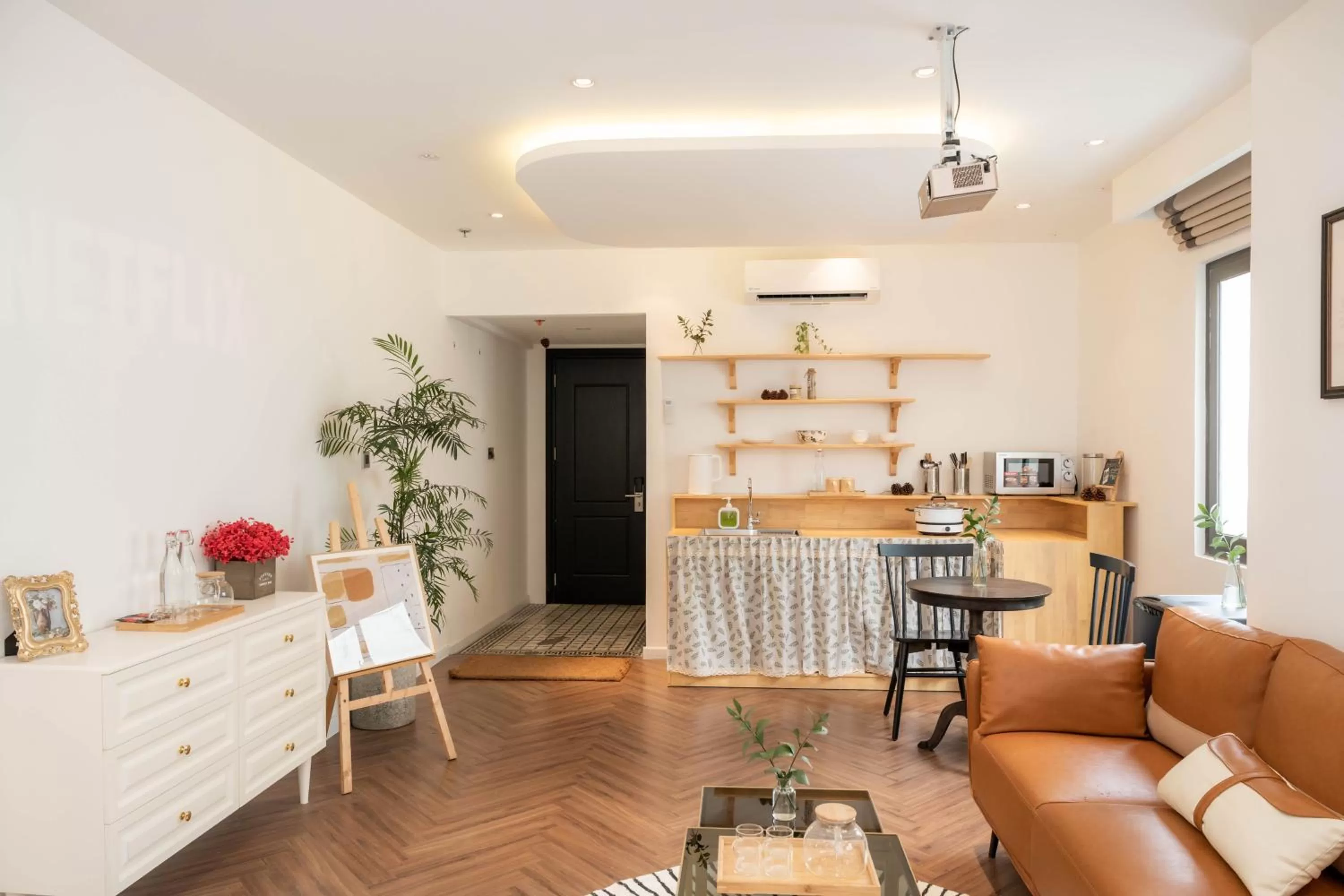 Kitchen or kitchenette, Seating Area in SAZI HOTEL - BÙI THỊ XUÂN