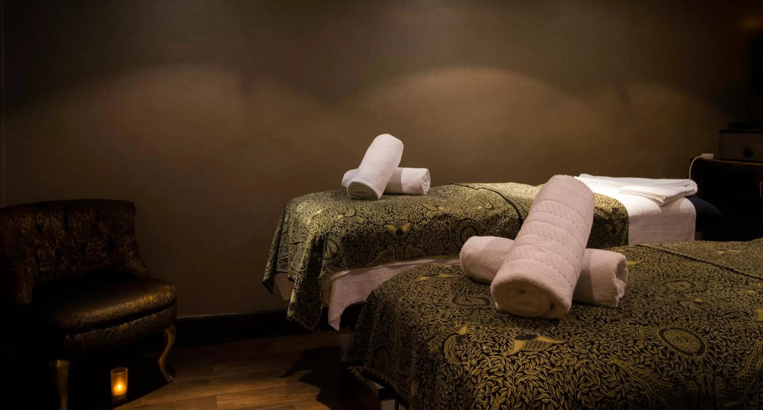 Spa and wellness centre/facilities, Bed in Holiday Inn London Kensington High St. by IHG