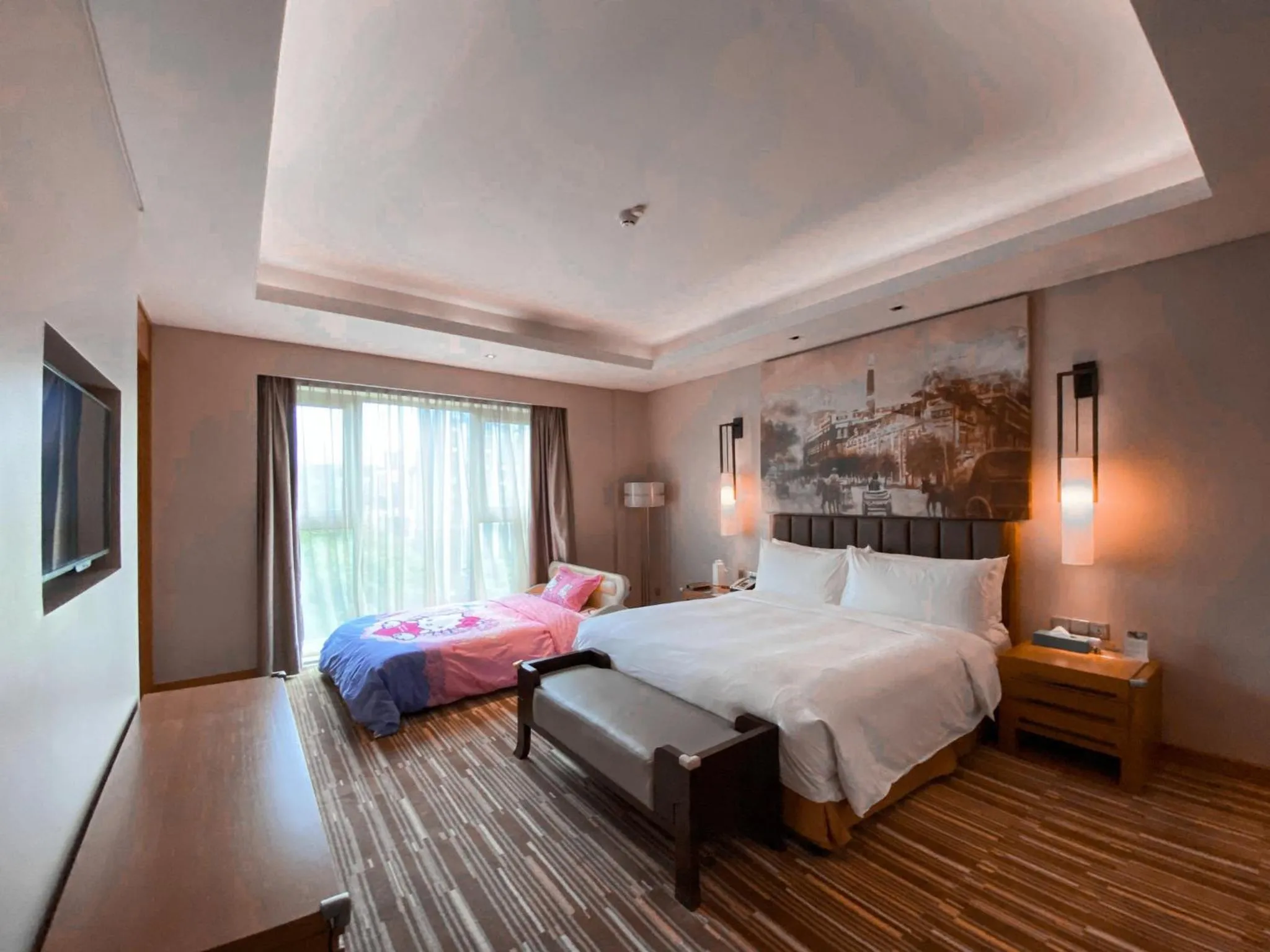 Photo of the whole room, Bed in Junluxe Hotel Guangzhou Science City