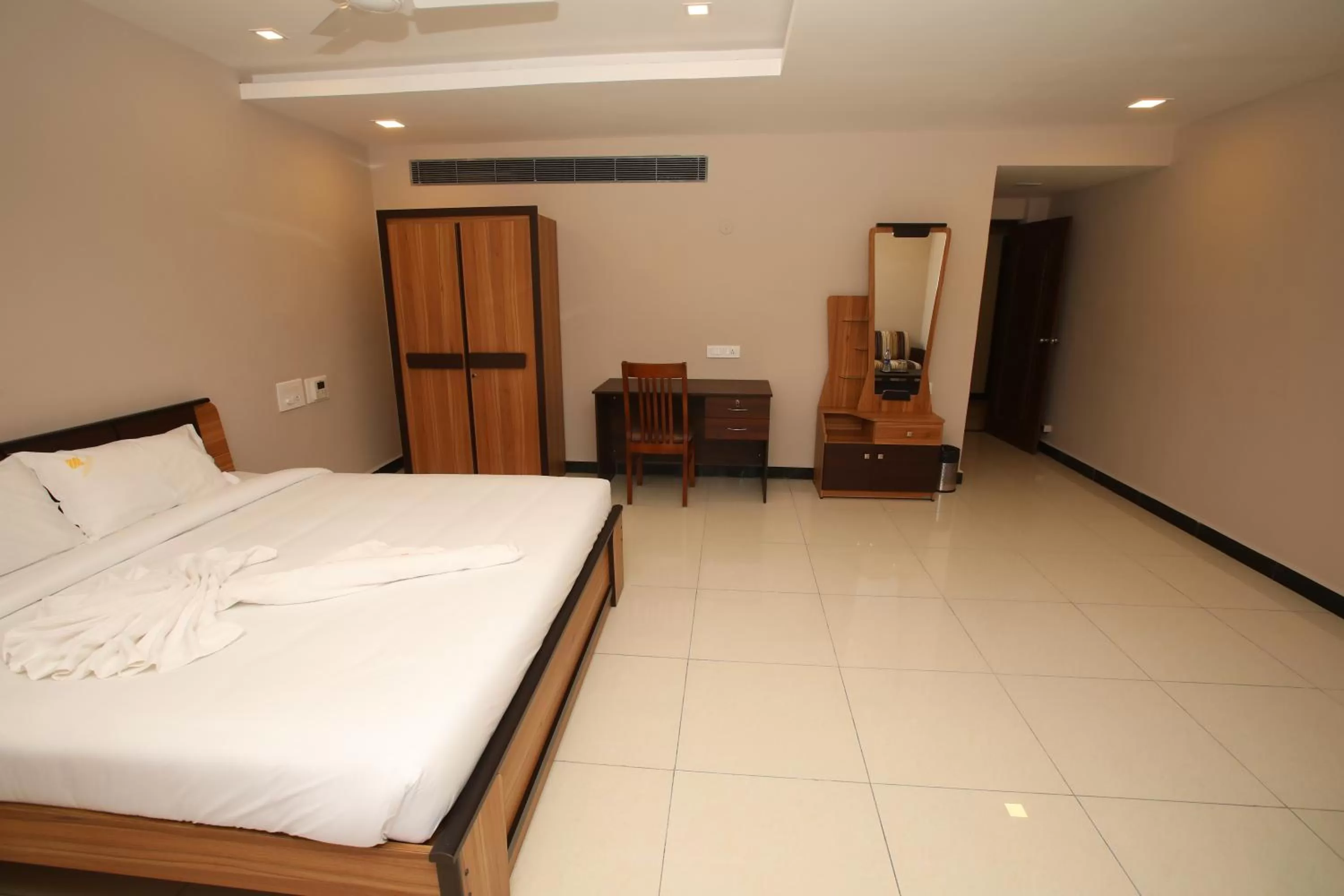 Bed in Hotel Golden Gateway