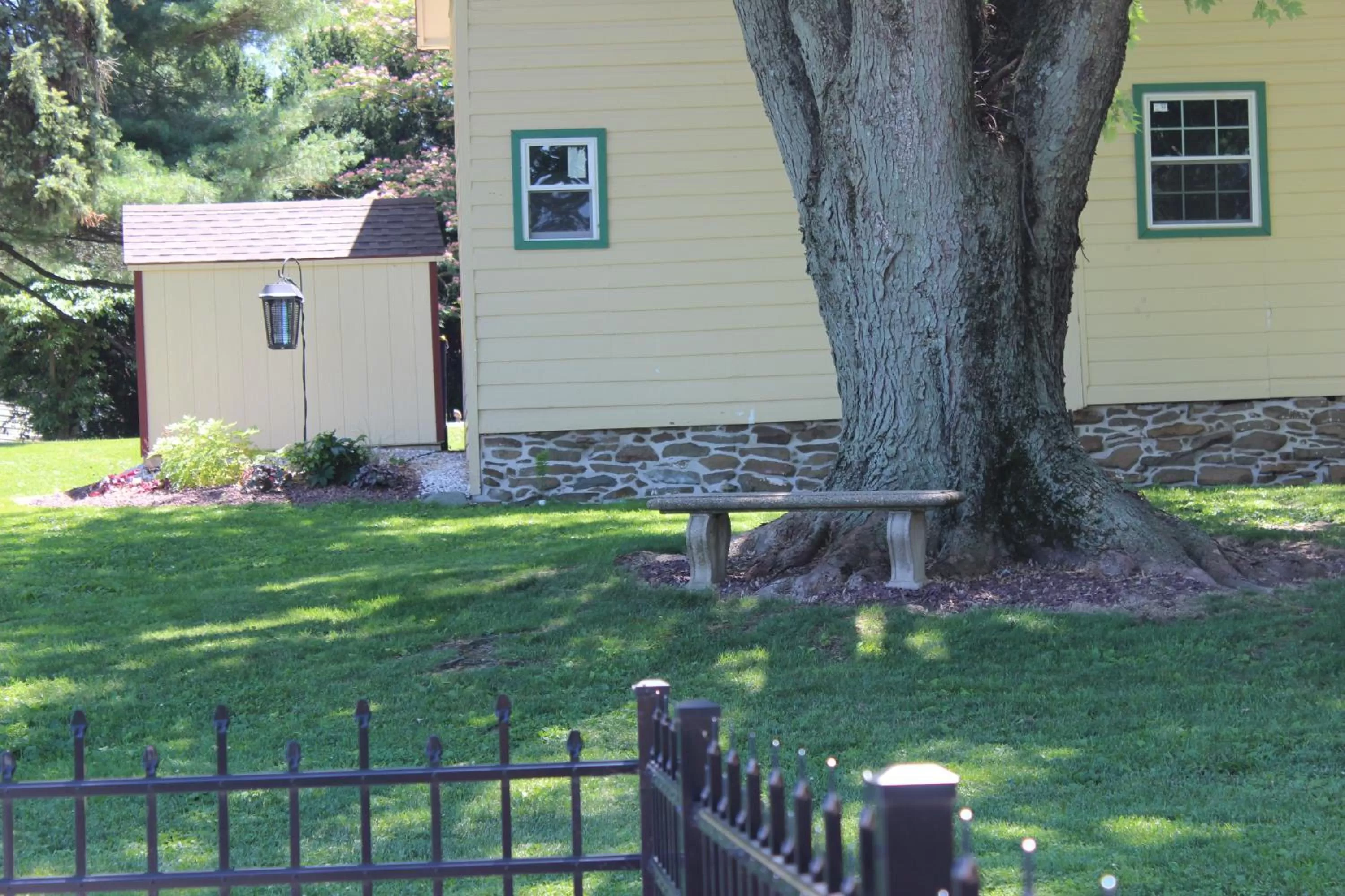 Property building in Carriage Stop Bed & Breakfast