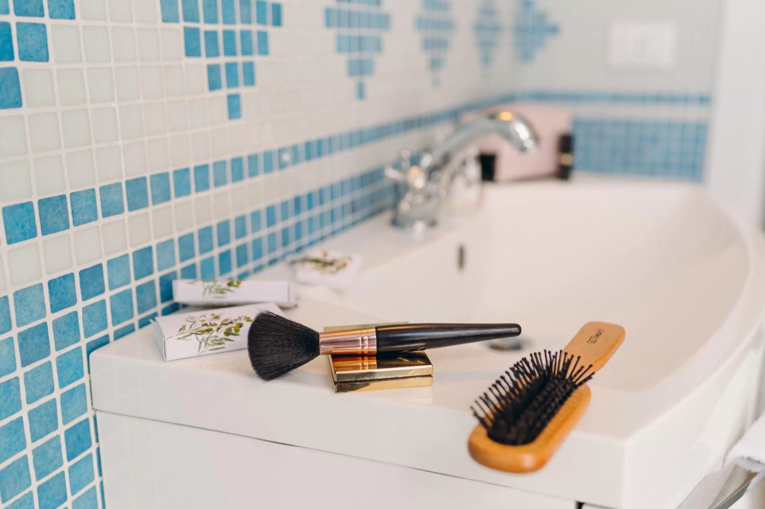 Bathroom in Exclusive Aparthotel La Reunion