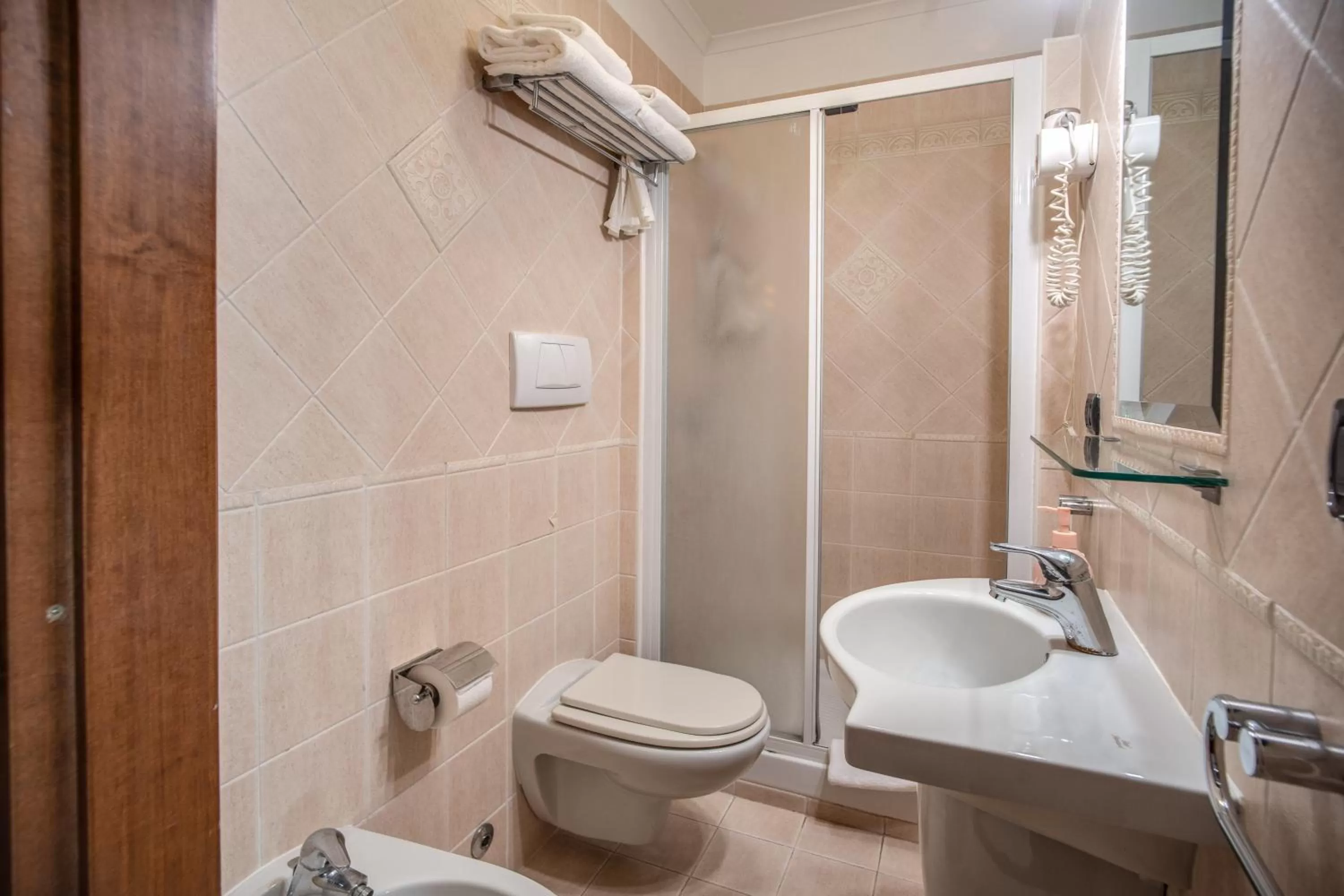 Bathroom in Nakissa Inn