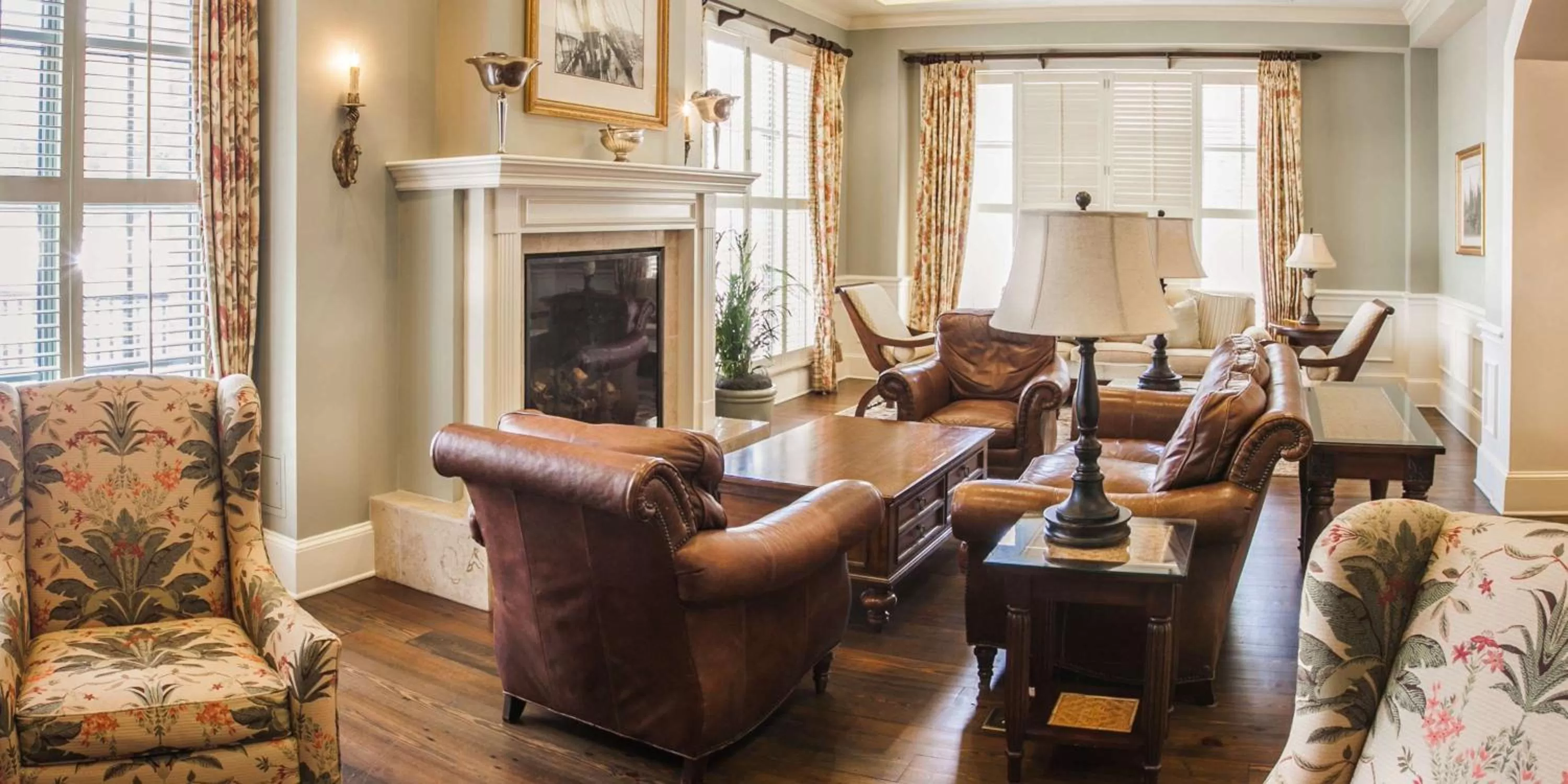Lobby or reception in Hampton Inn & Suites Savannah Historic District