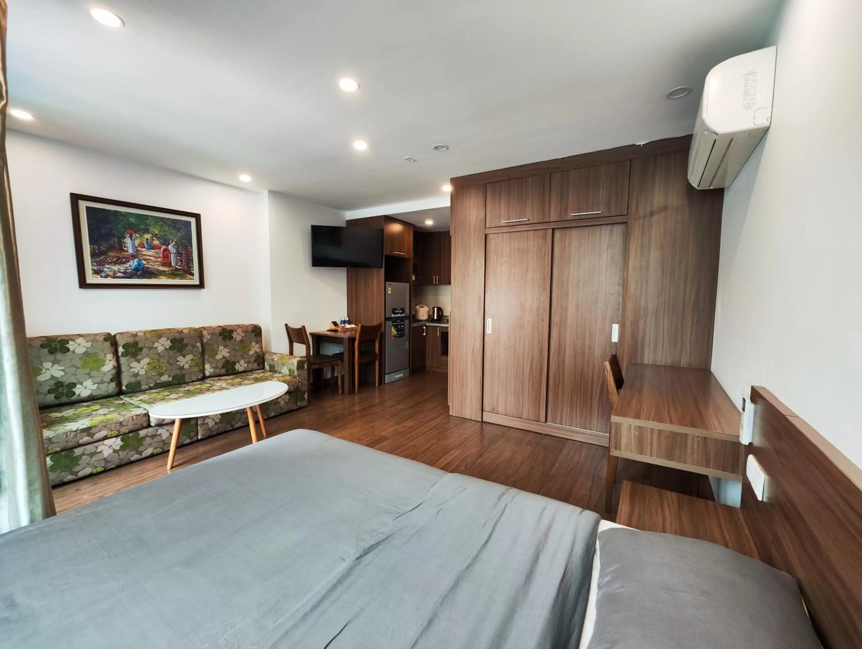 Photo of the whole room, Bed in Zody House