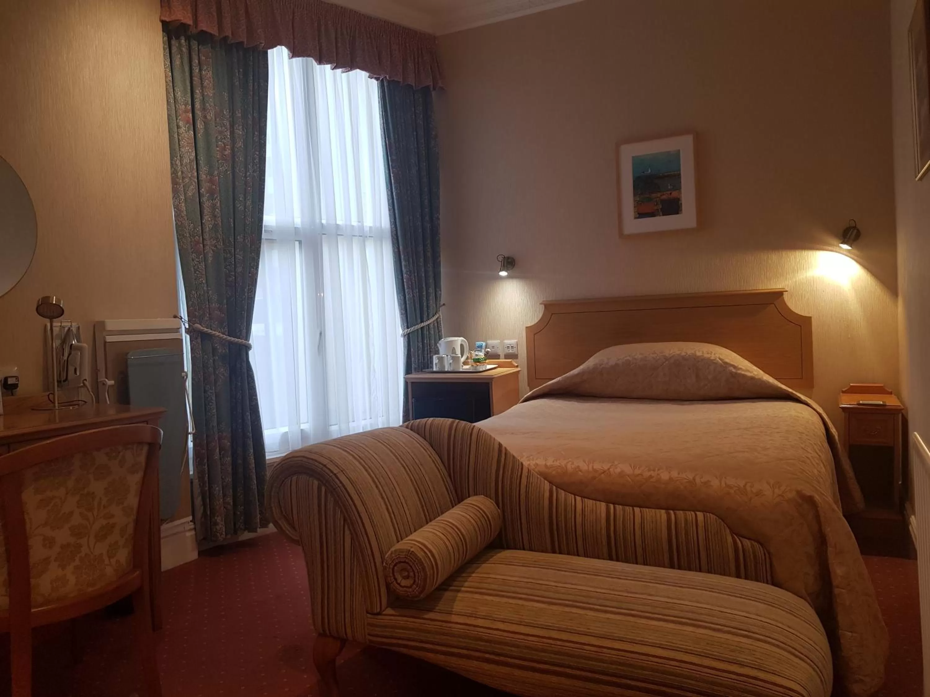 Photo of the whole room, Bed in Welbeck Hotel & Apartments IOM