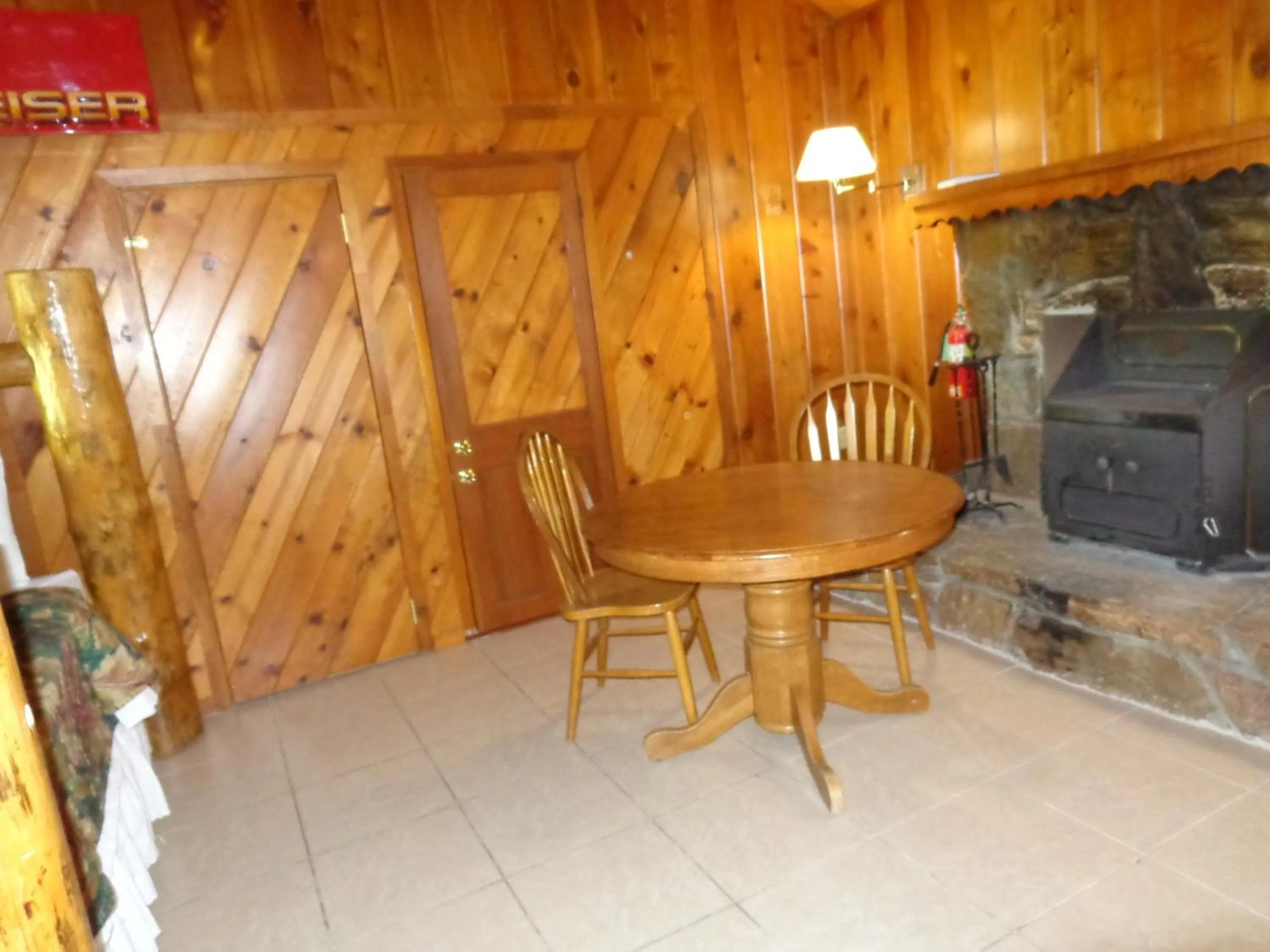 Dining area in Mountain Trail Lodge and Vacation Rentals