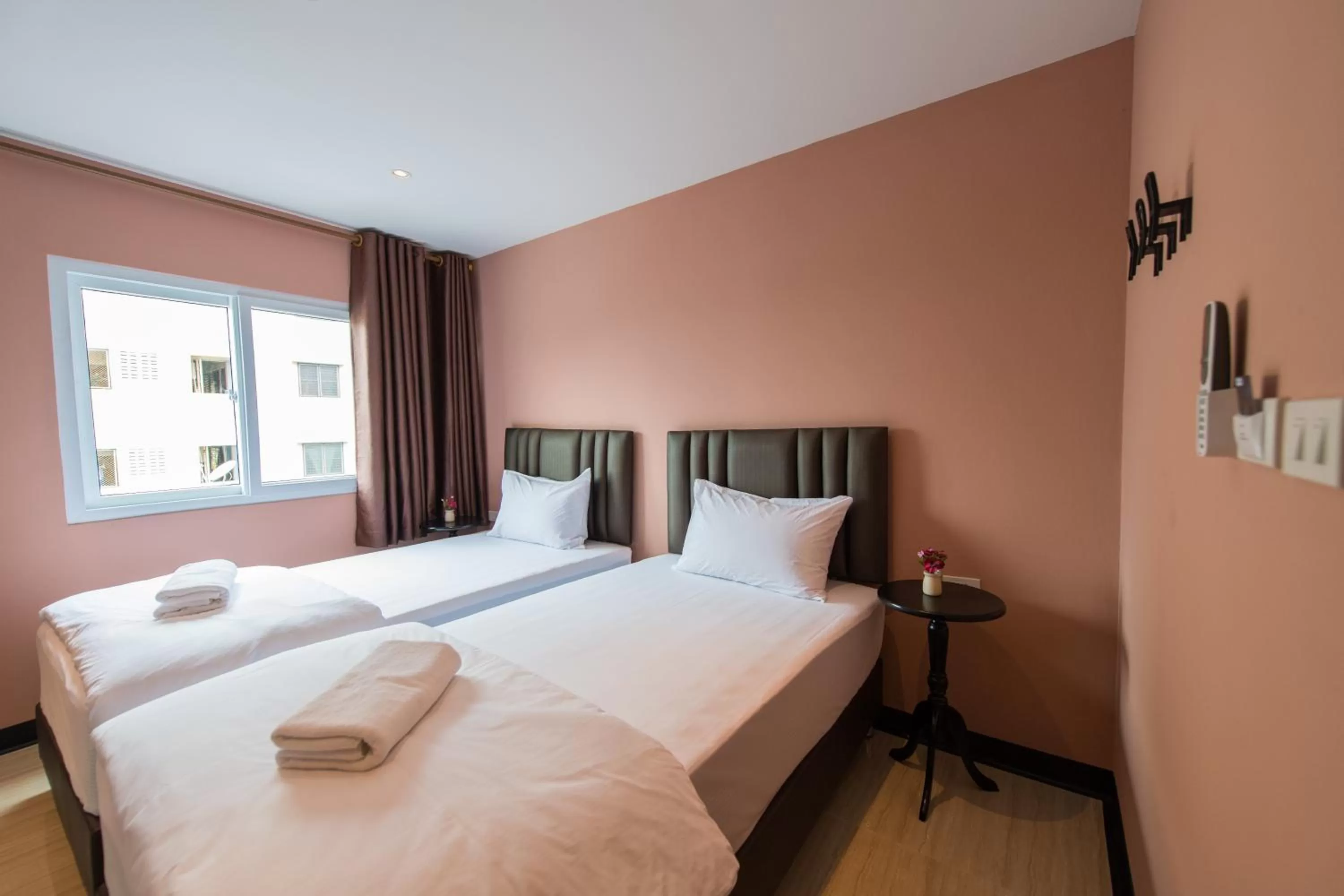 Bed in Let's Zzz Bangkok