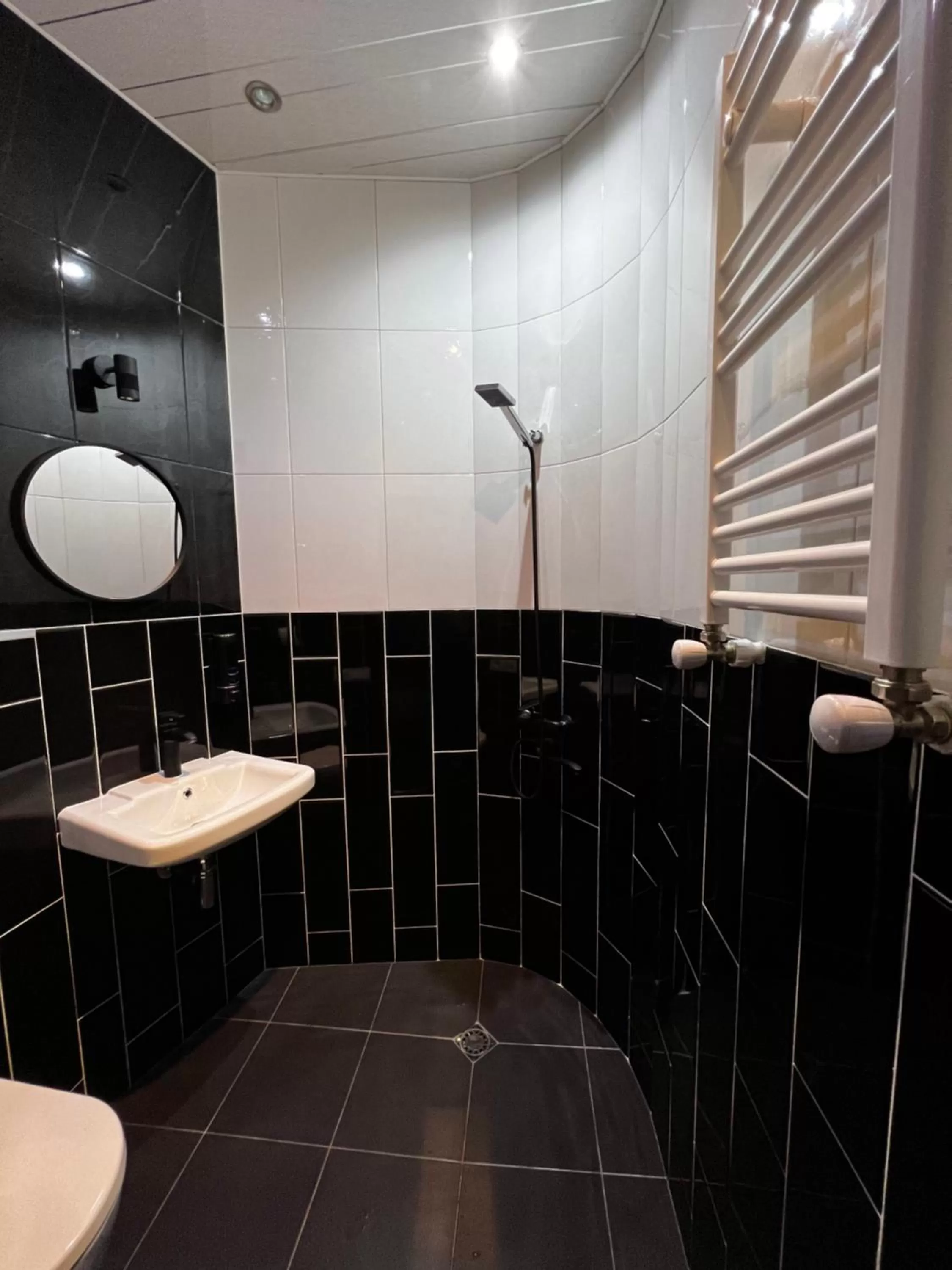 Bathroom in Silver Hotel