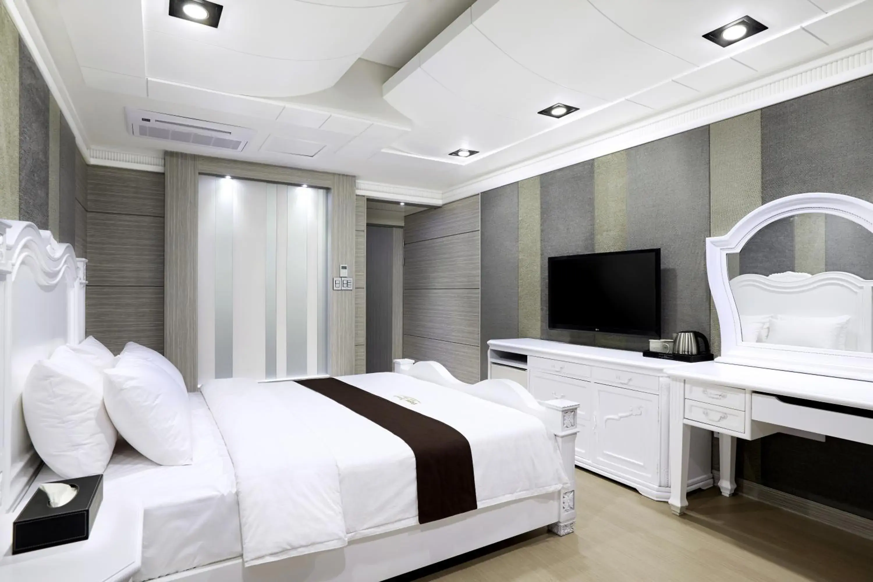 Premium Double Room with Sea View in Busan Beach Hotel Busan Songdo Premium Double Room with Sea View in Busan Beach Hotel Busan Songdo