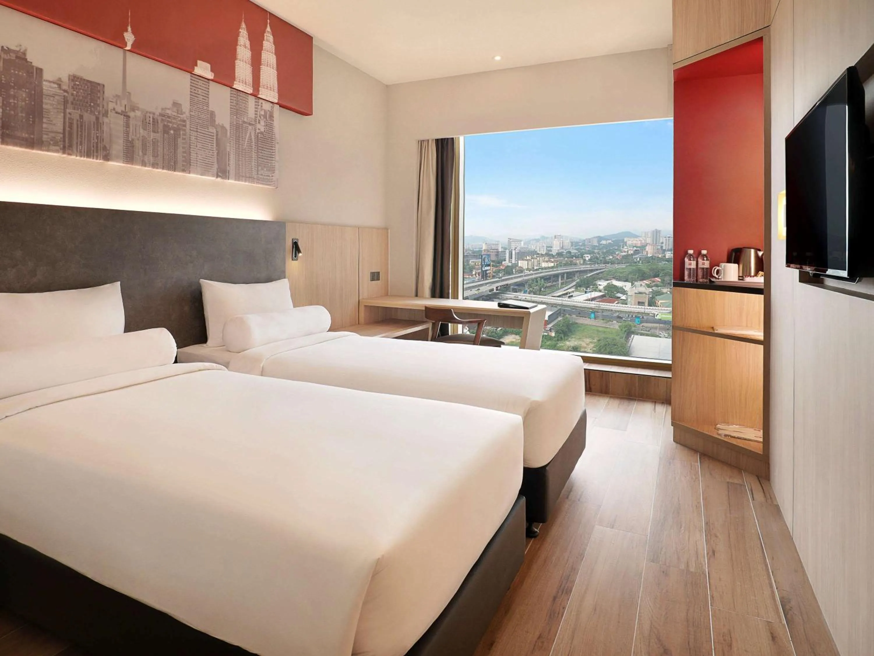 Photo of the whole room, Bed in ibis Kuala Lumpur City Centre