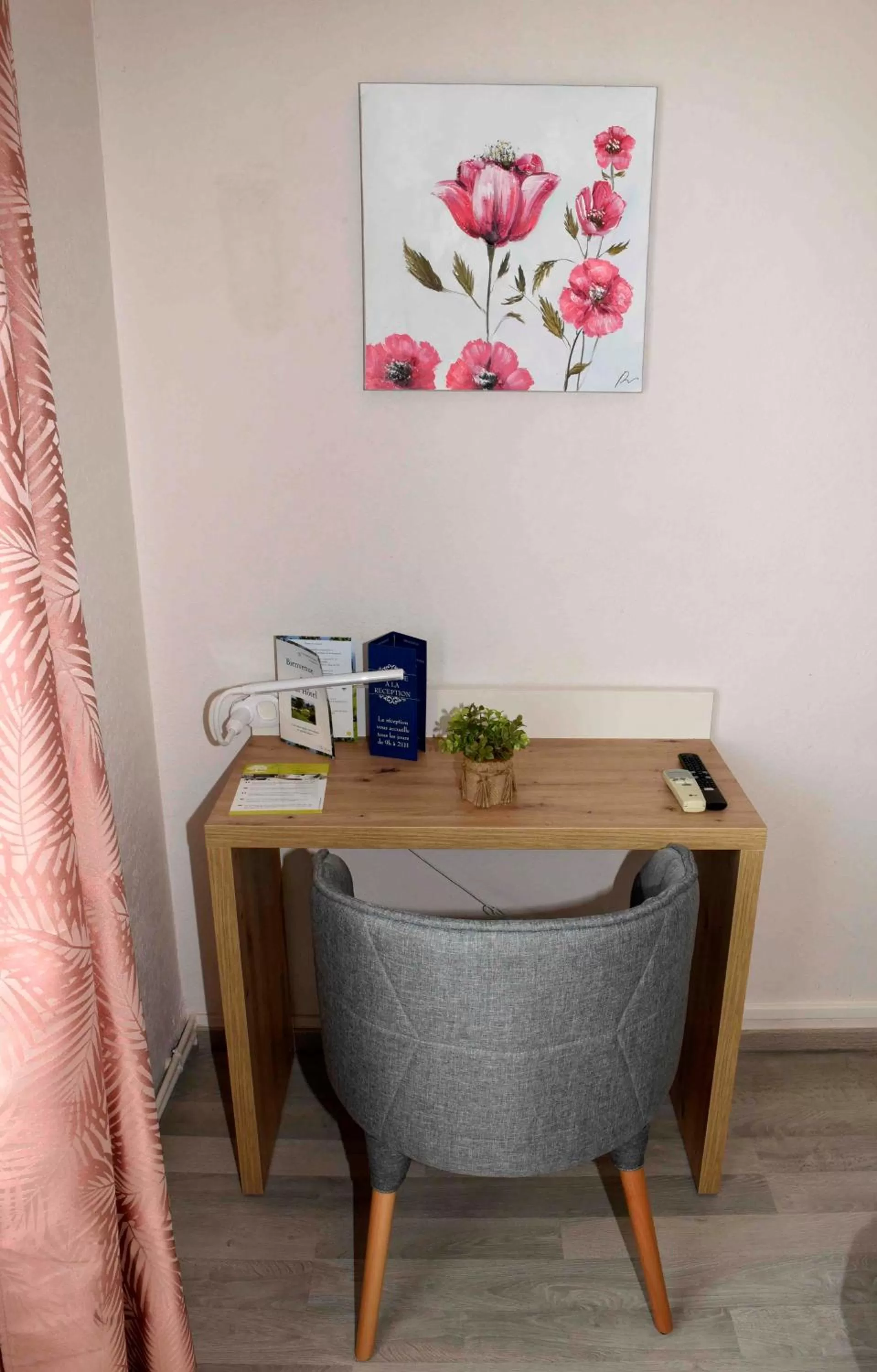 Seating area in Azur Hôtel