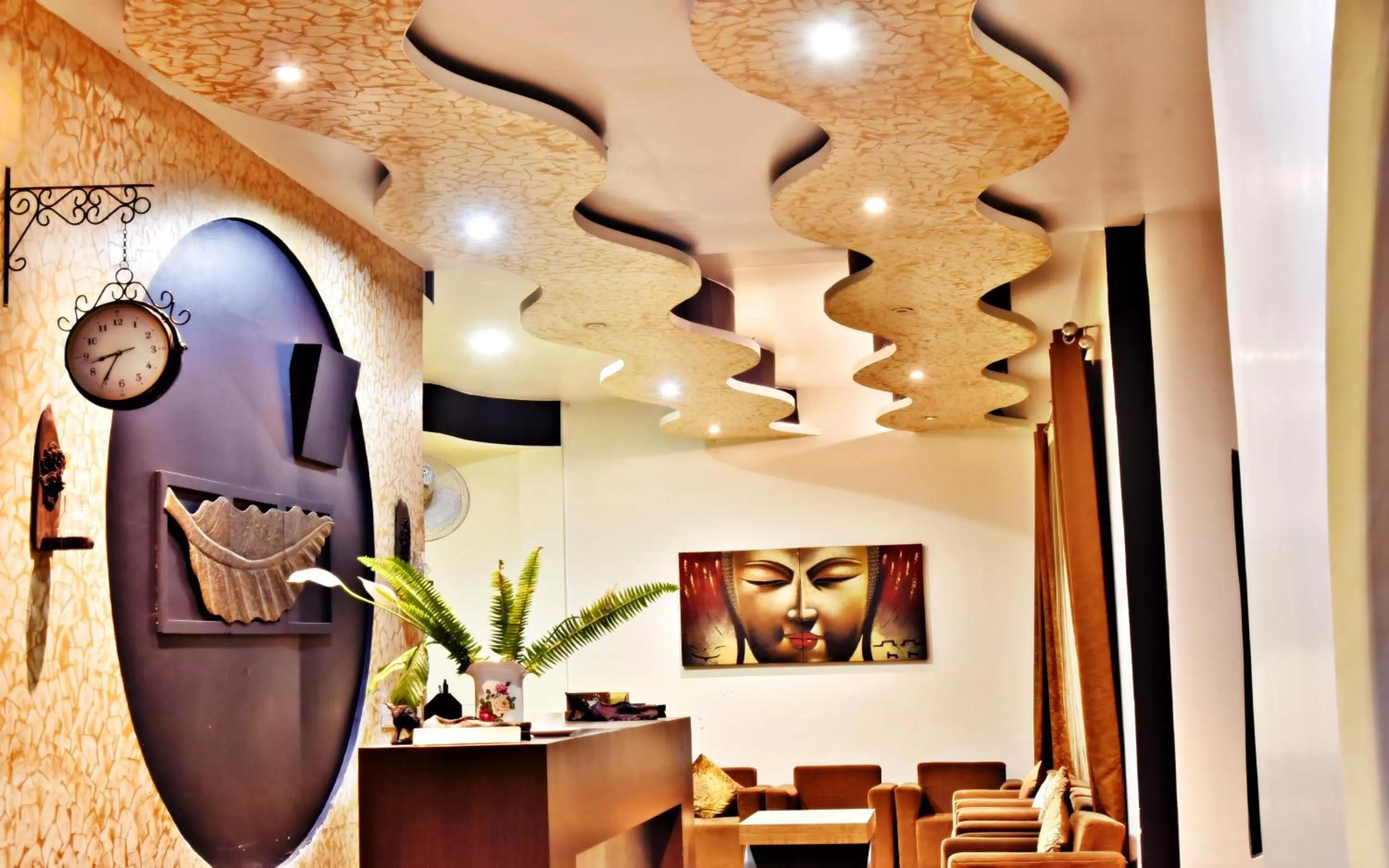 Lobby or reception in Sood's Himalayan Vista