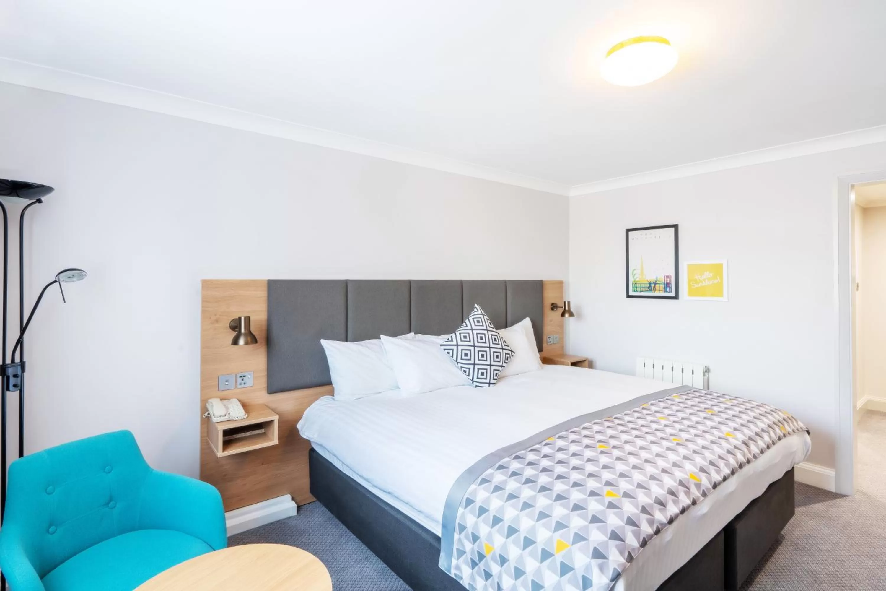 Photo of the whole room, Bed in Holiday Inn Hemel Hempstead M1, Jct. 8 by IHG