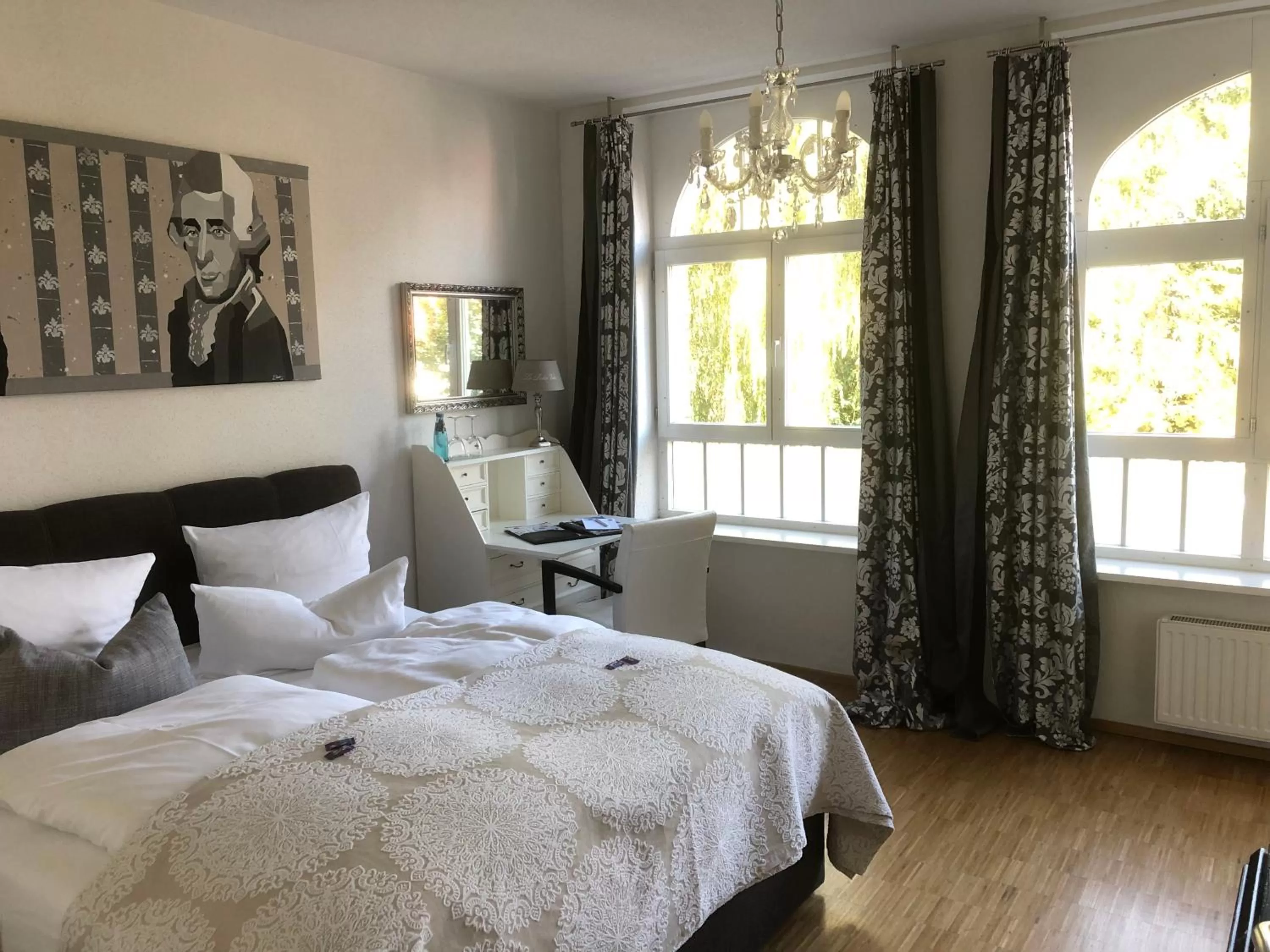 Photo of the whole room, Bed in KunstWerk B