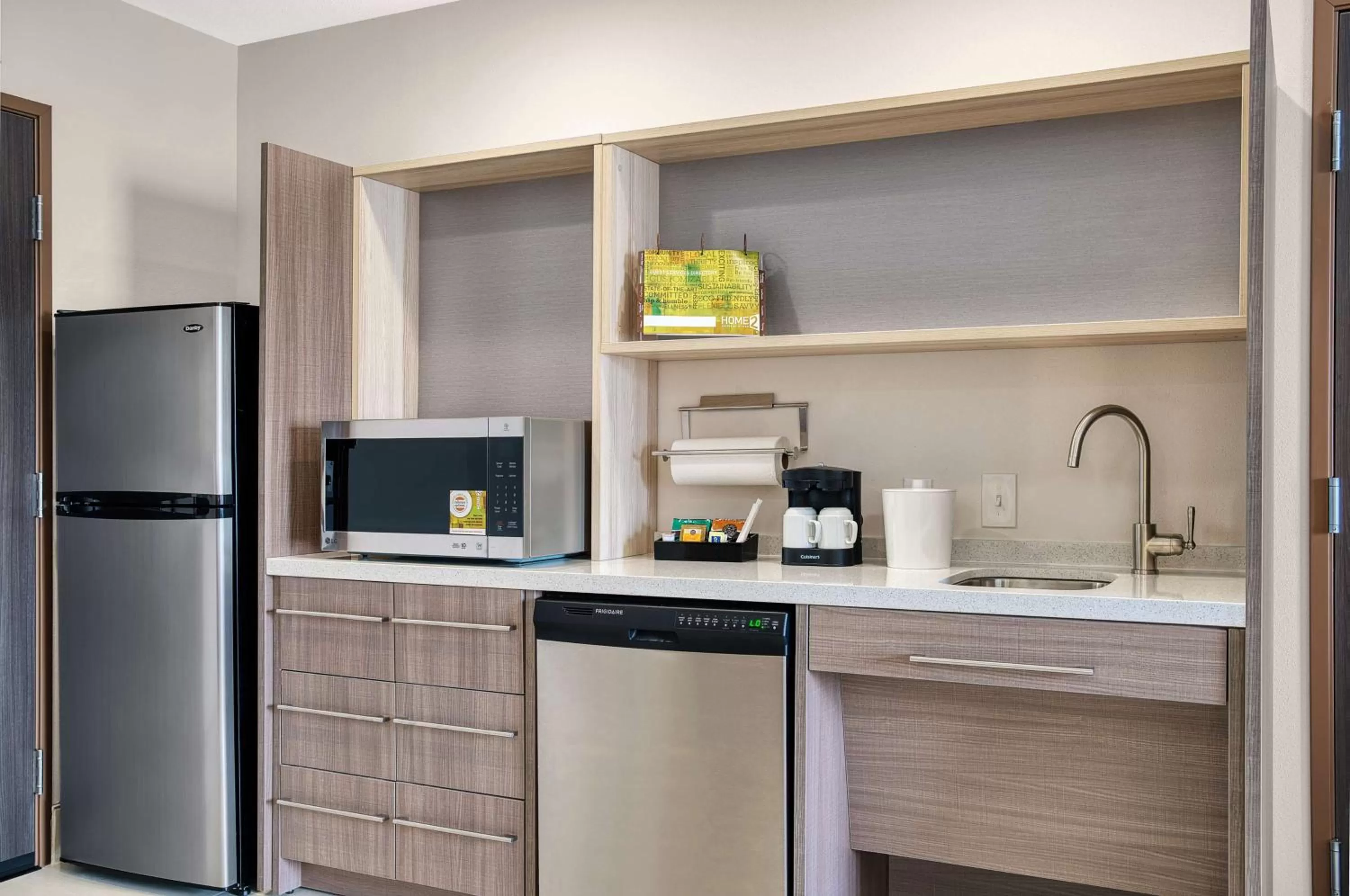 Kitchen or kitchenette in Home2 Suites By Hilton Batesville